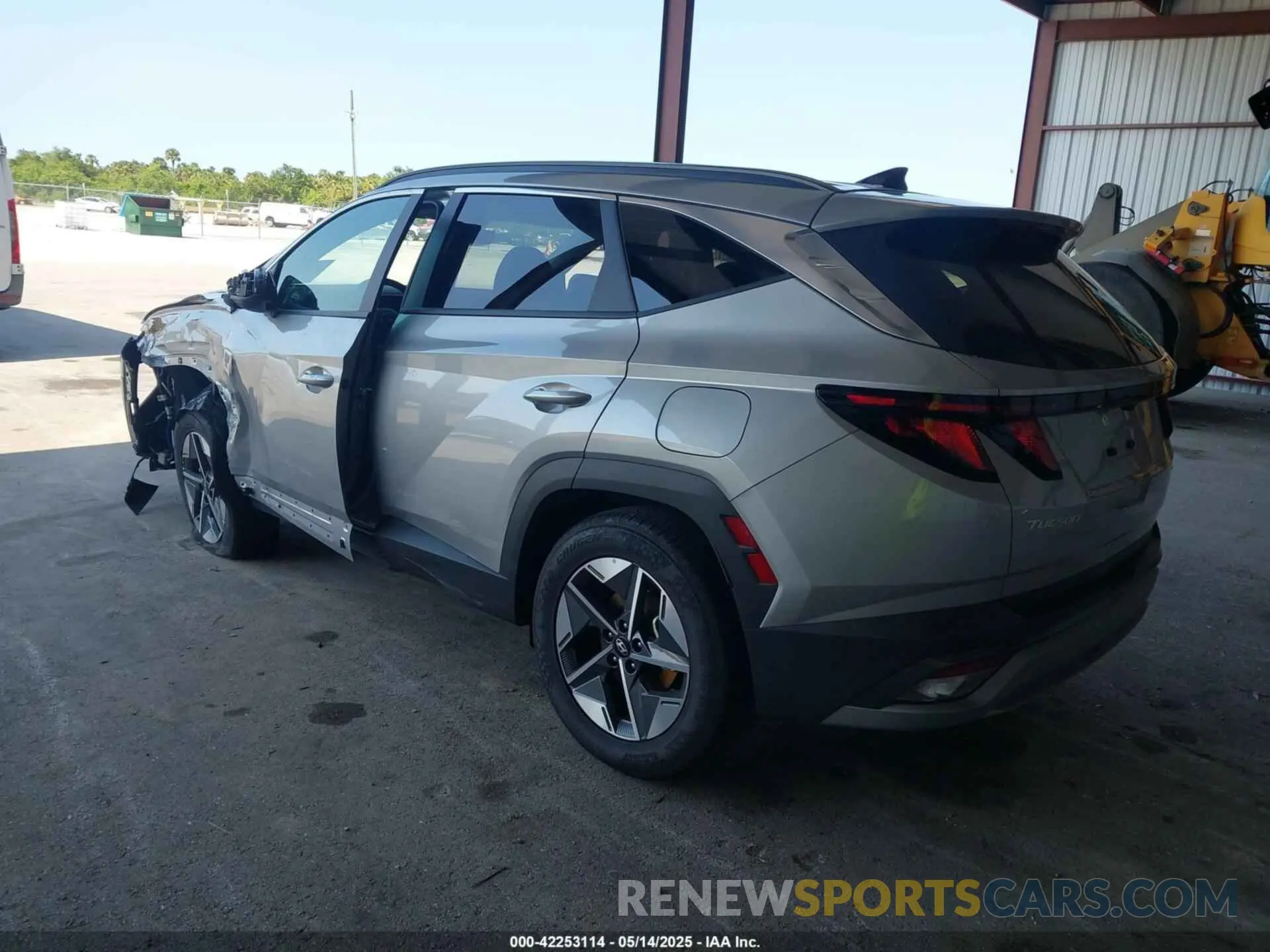 3 Photograph of a damaged car 5NMJBCDE4SH491102 HYUNDAI TUCSON 2025