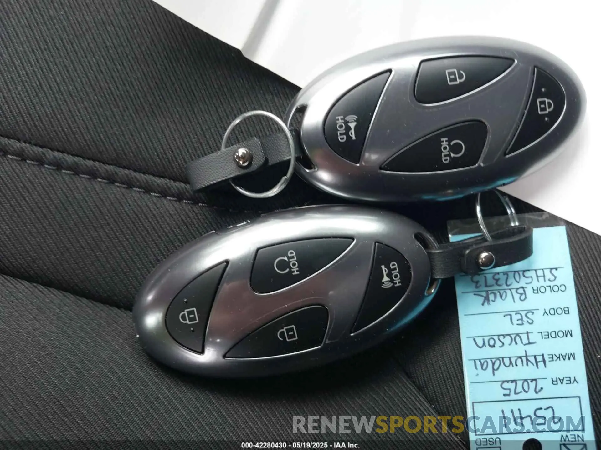 11 Photograph of a damaged car 5NMJBCDE4SH502373 HYUNDAI TUCSON 2025