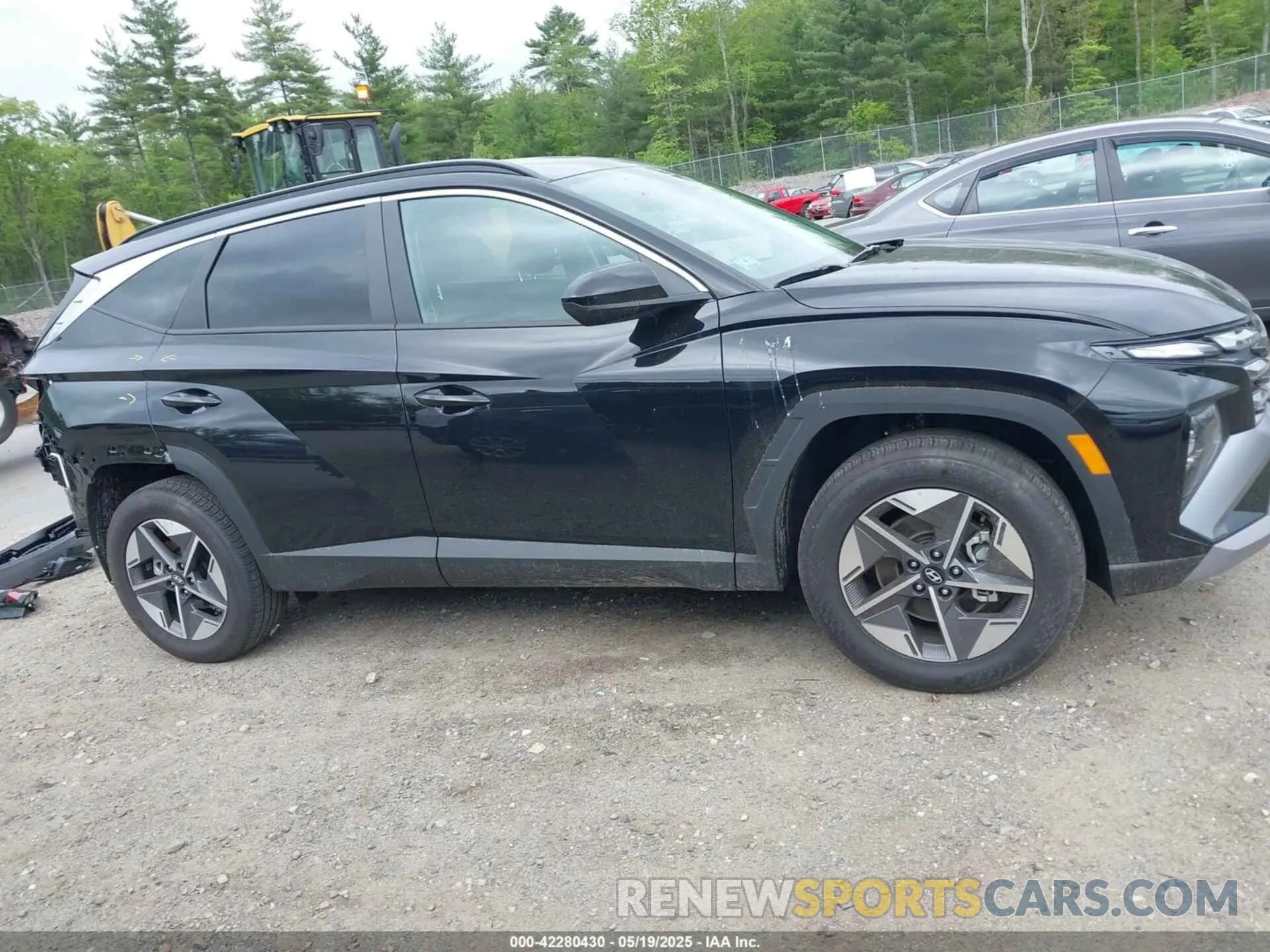 14 Photograph of a damaged car 5NMJBCDE4SH502373 HYUNDAI TUCSON 2025