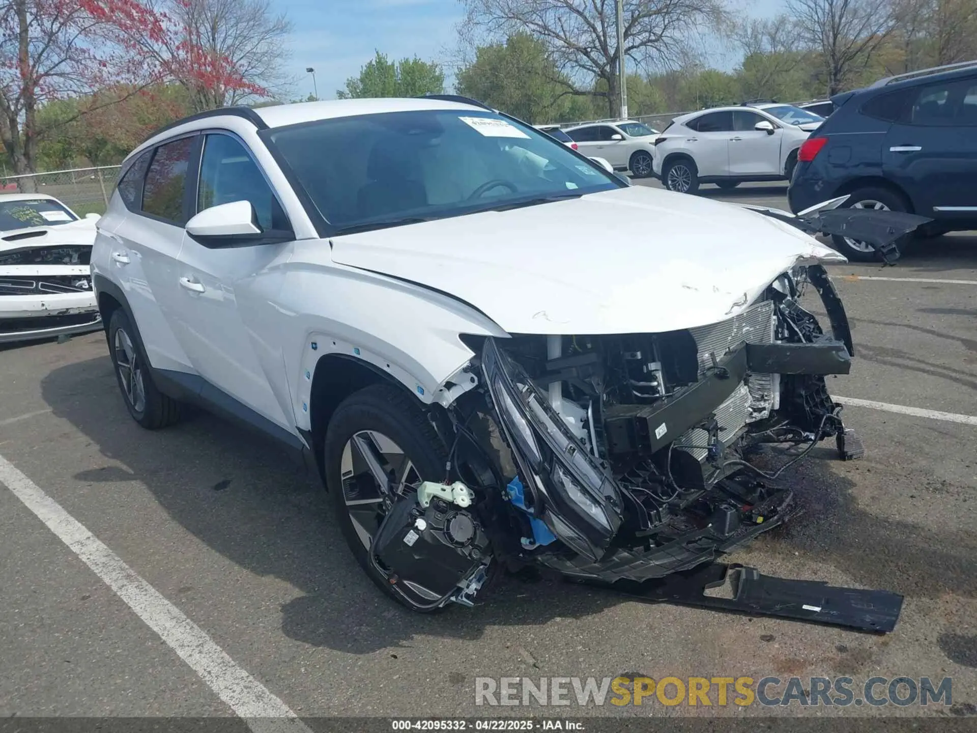 1 Photograph of a damaged car 5NMJBCDE4SH513695 HYUNDAI TUCSON 2025