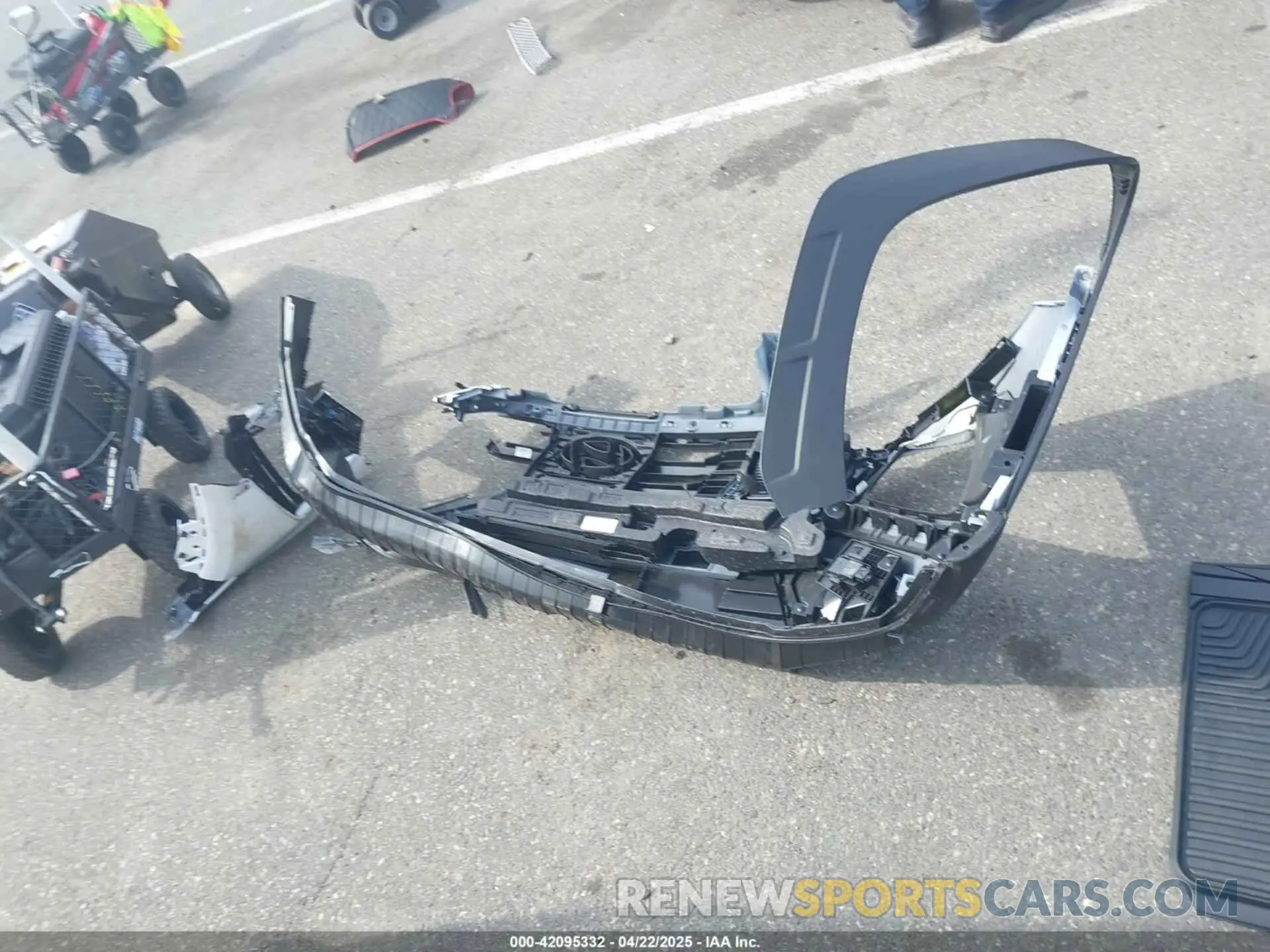12 Photograph of a damaged car 5NMJBCDE4SH513695 HYUNDAI TUCSON 2025