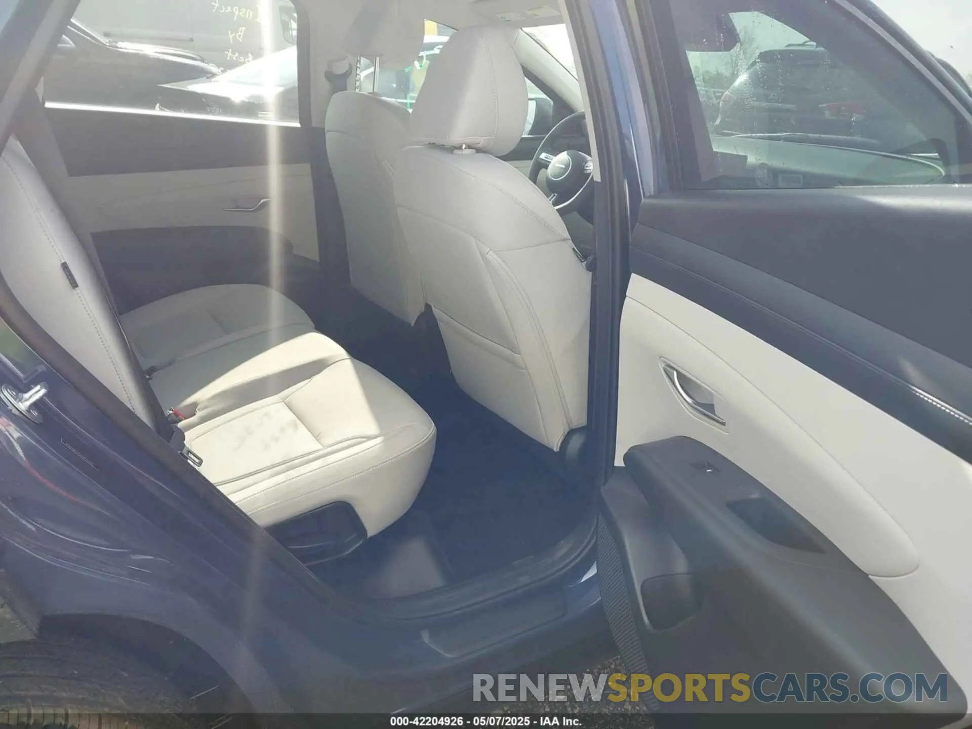 8 Photograph of a damaged car 5NMJBCDE4SH532473 HYUNDAI TUCSON 2025