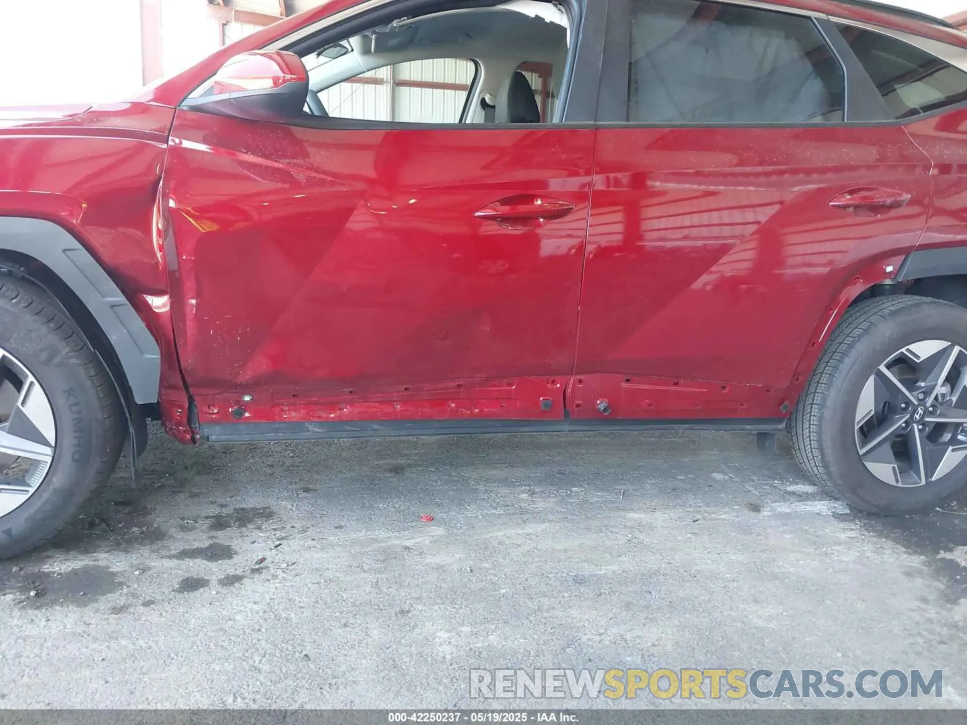 6 Photograph of a damaged car 5NMJBCDE4SH534157 HYUNDAI TUCSON 2025