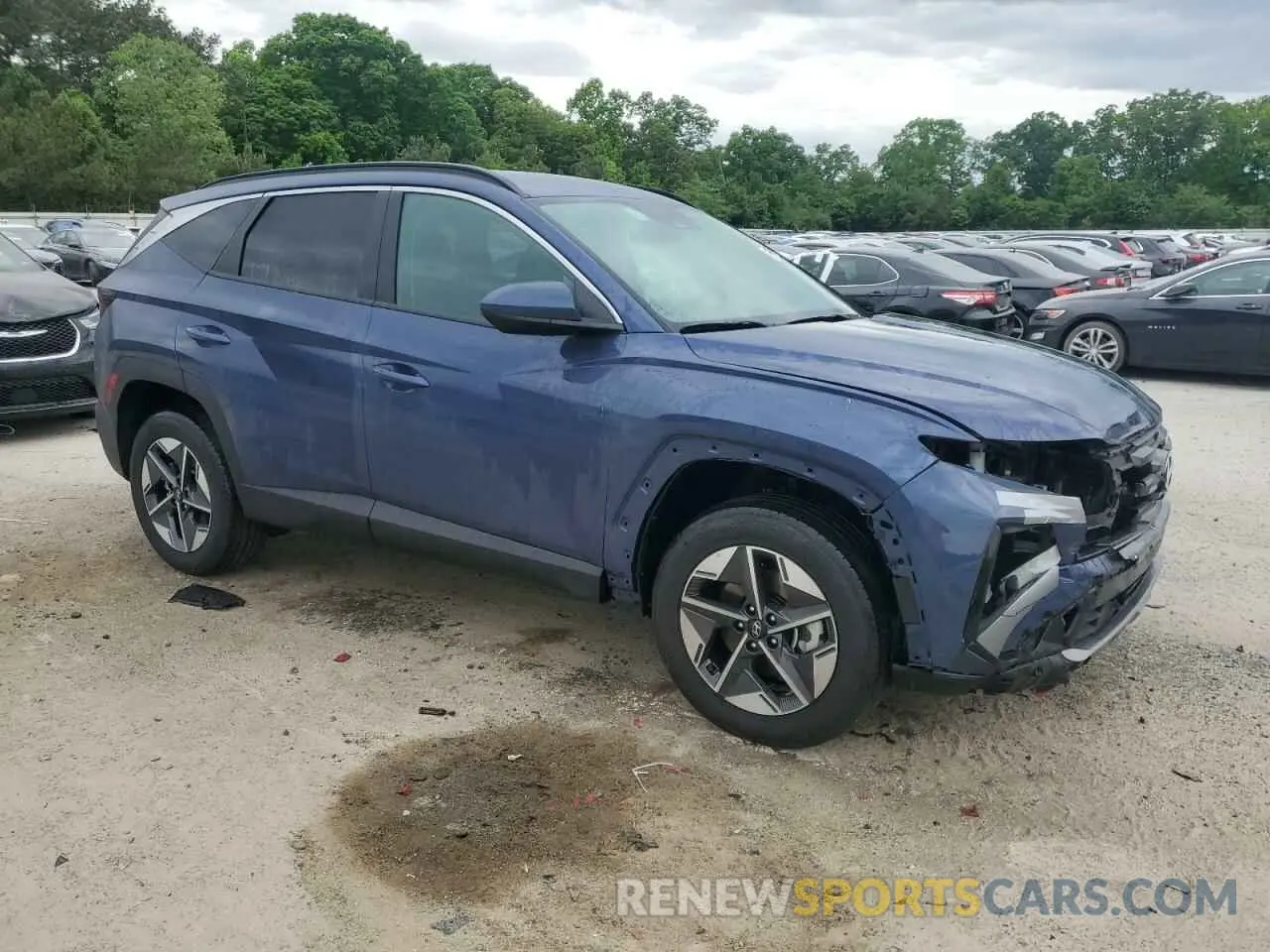 4 Photograph of a damaged car 5NMJBCDE5SH495417 HYUNDAI TUCSON 2025