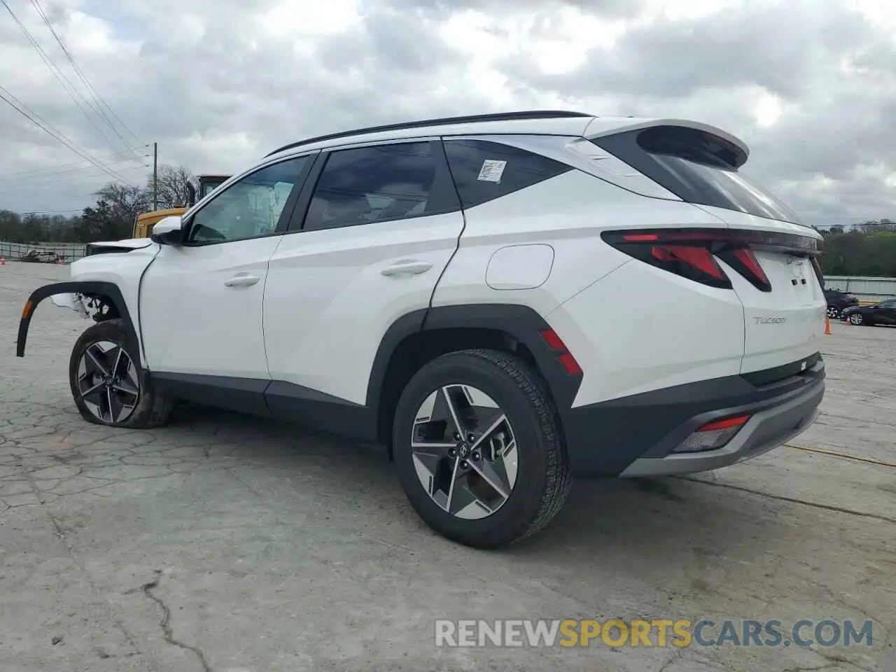 2 Photograph of a damaged car 5NMJBCDE6SH467397 HYUNDAI TUCSON 2025