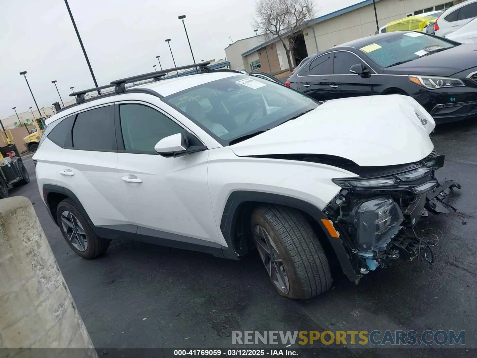 14 Photograph of a damaged car 5NMJBCDE6SH468338 HYUNDAI TUCSON 2025