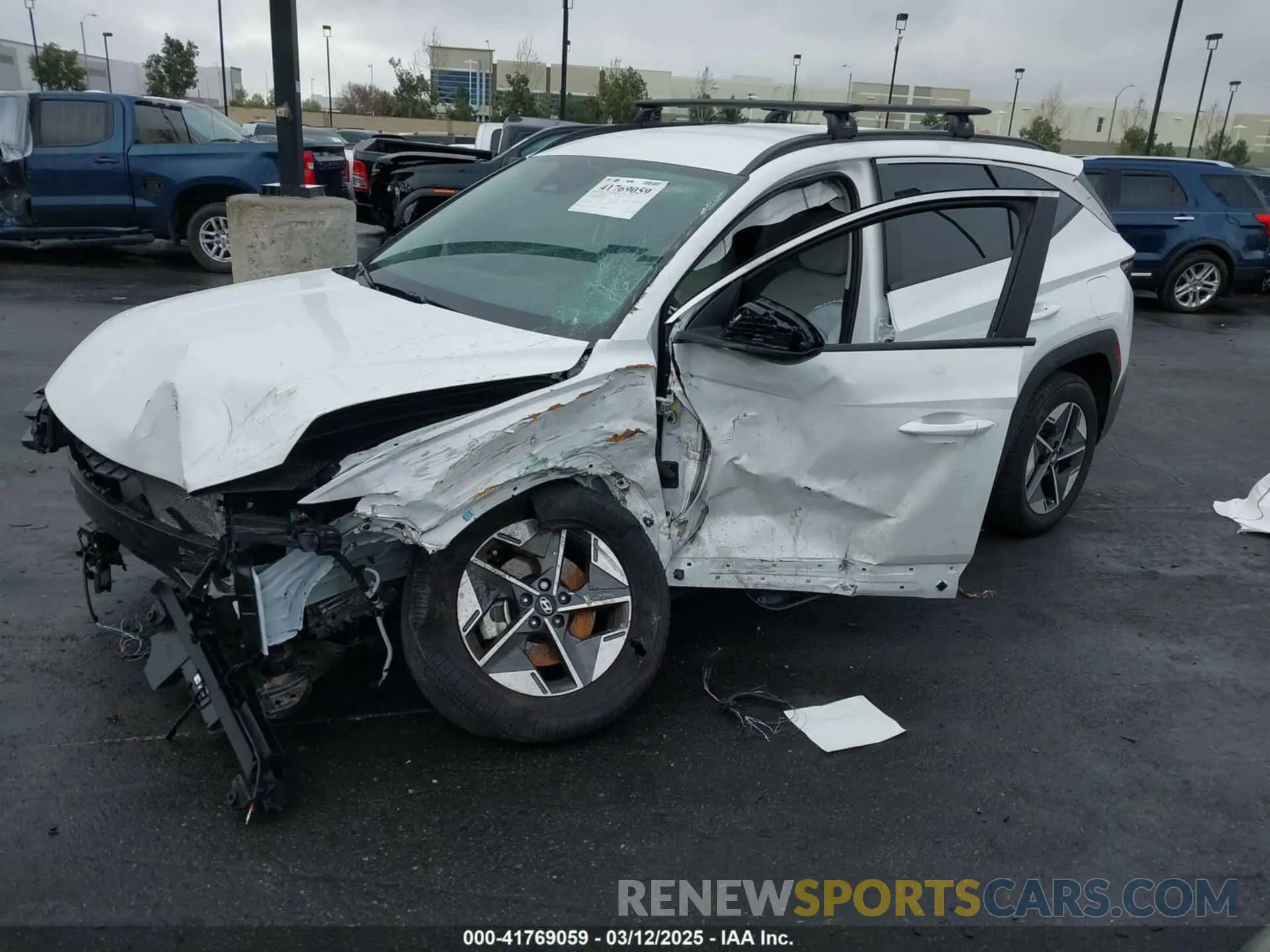 2 Photograph of a damaged car 5NMJBCDE6SH468338 HYUNDAI TUCSON 2025