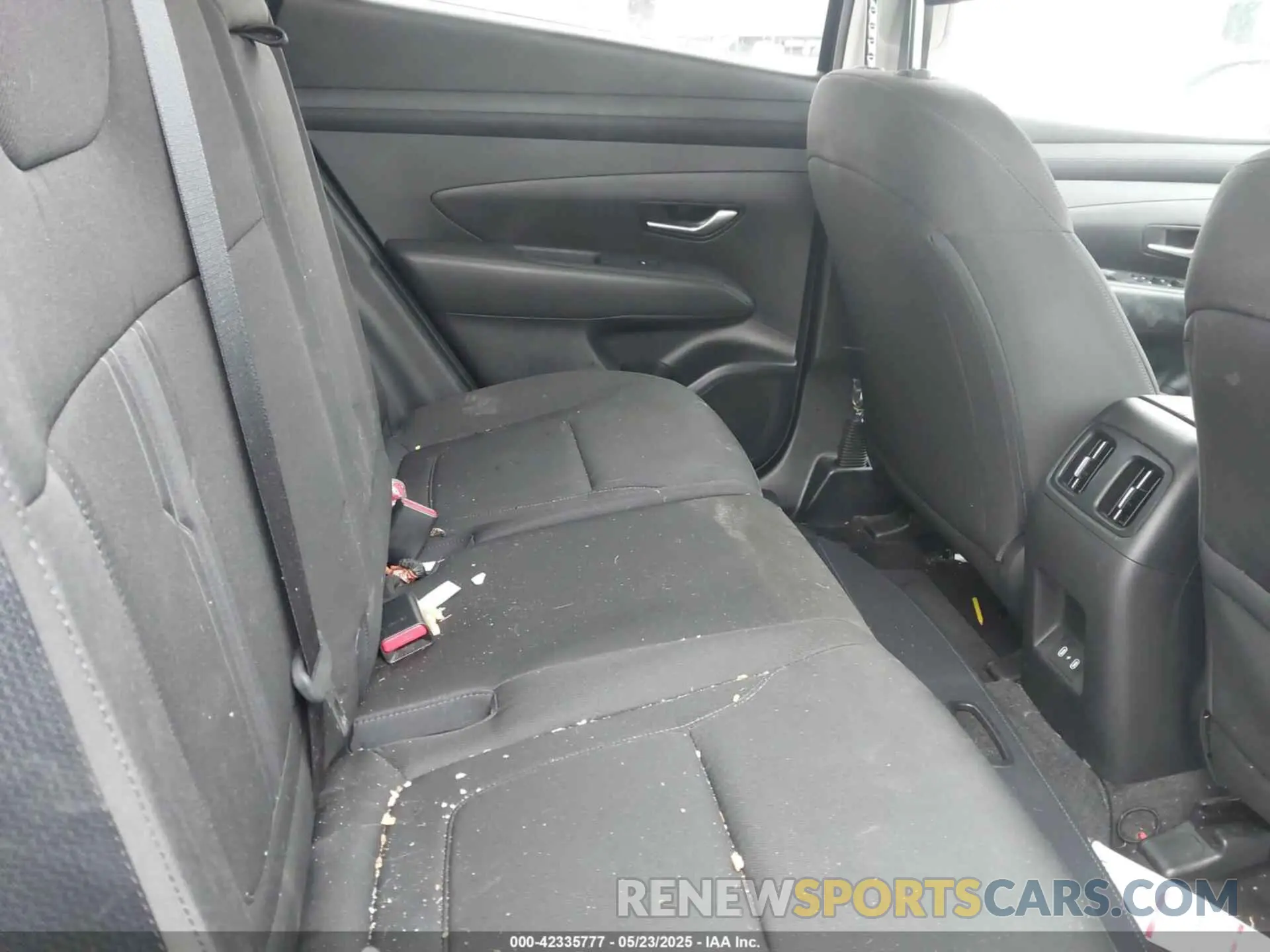 8 Photograph of a damaged car 5NMJBCDE7SH441486 HYUNDAI TUCSON 2025