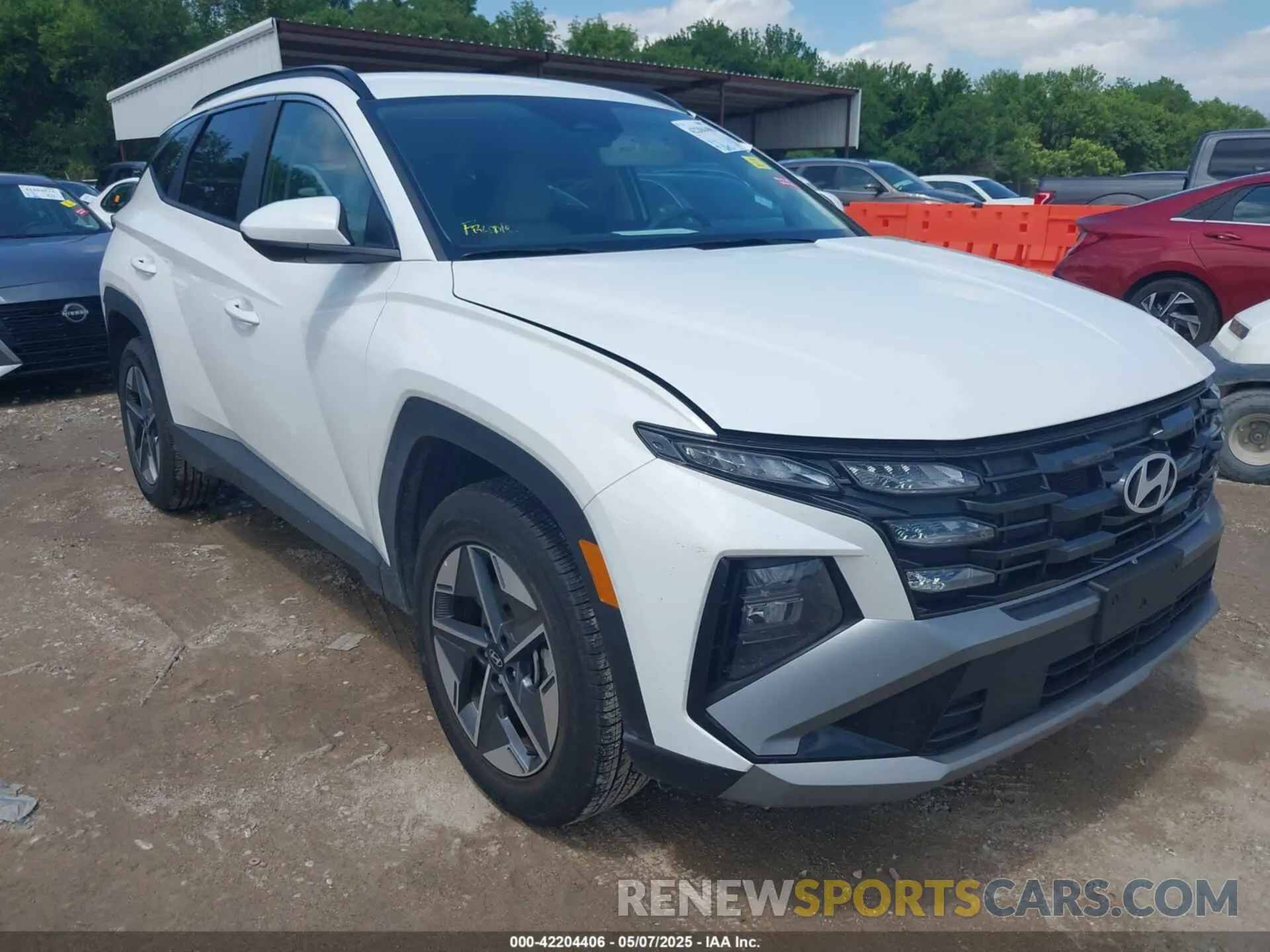 1 Photograph of a damaged car 5NMJBCDE7SH496648 HYUNDAI TUCSON 2025