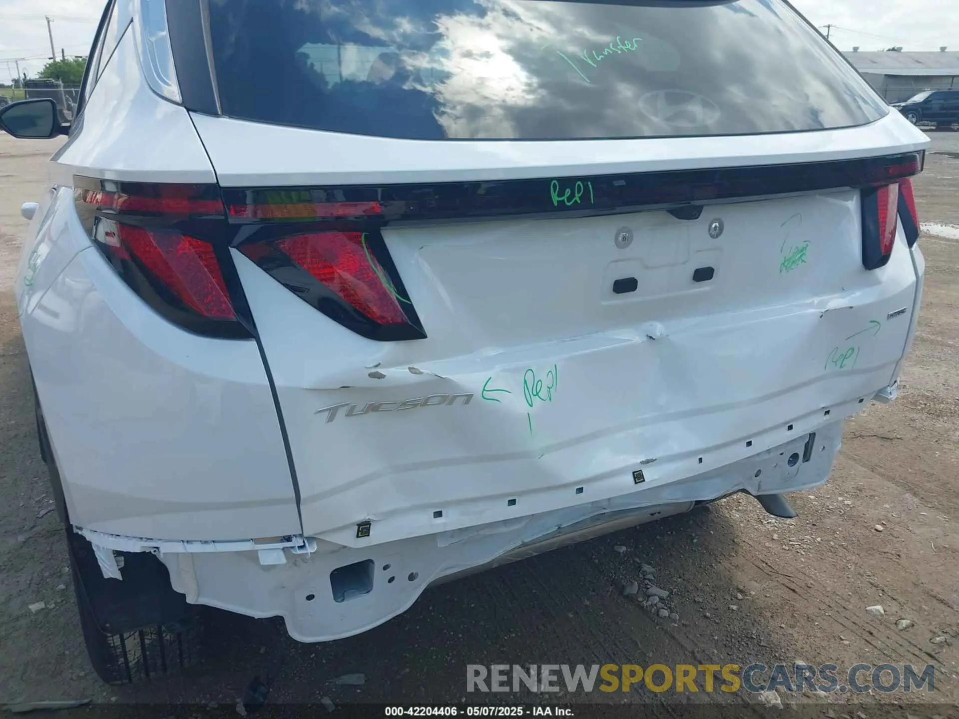 6 Photograph of a damaged car 5NMJBCDE7SH496648 HYUNDAI TUCSON 2025