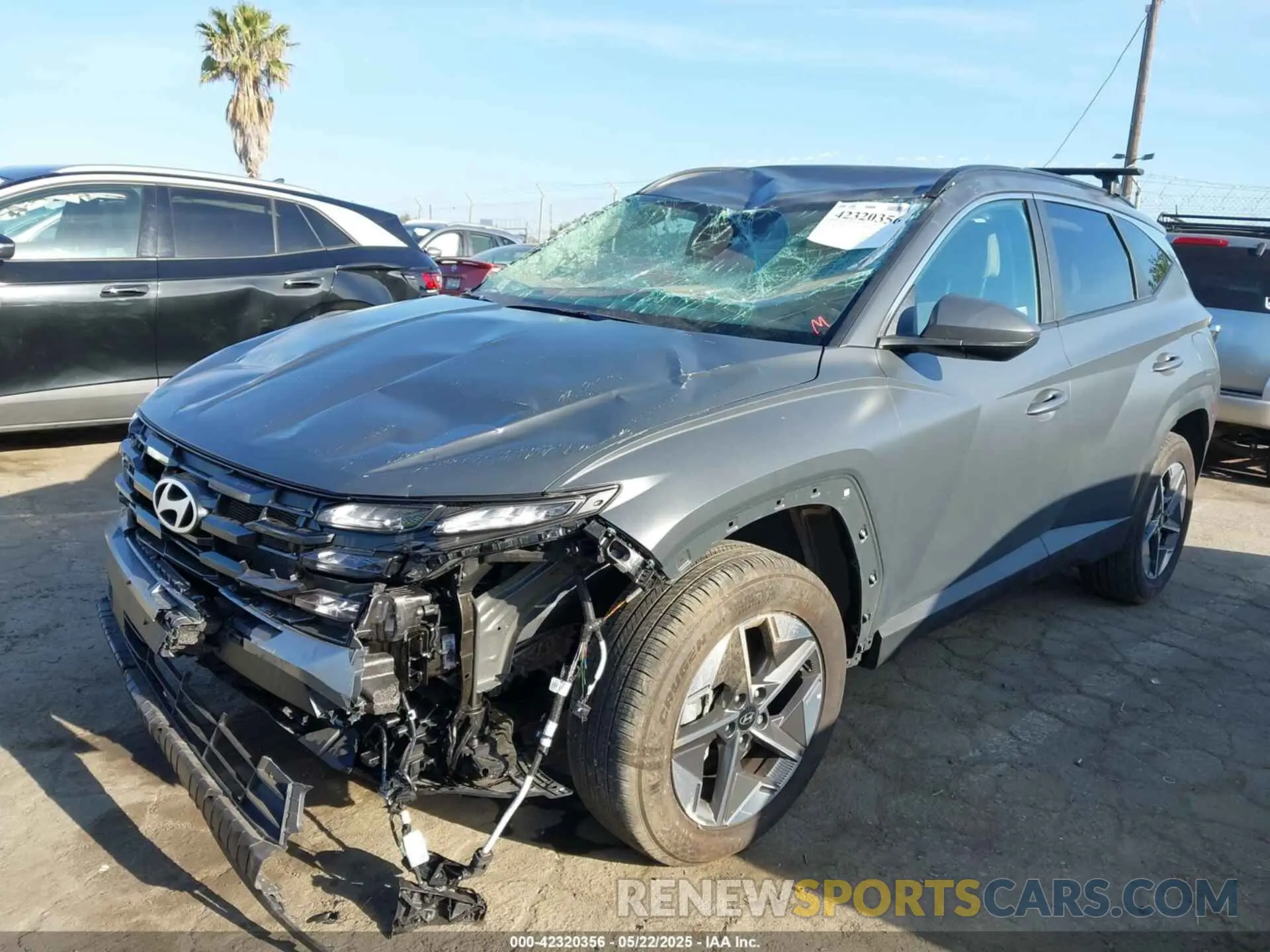 2 Photograph of a damaged car 5NMJBCDE8SH465828 HYUNDAI TUCSON 2025