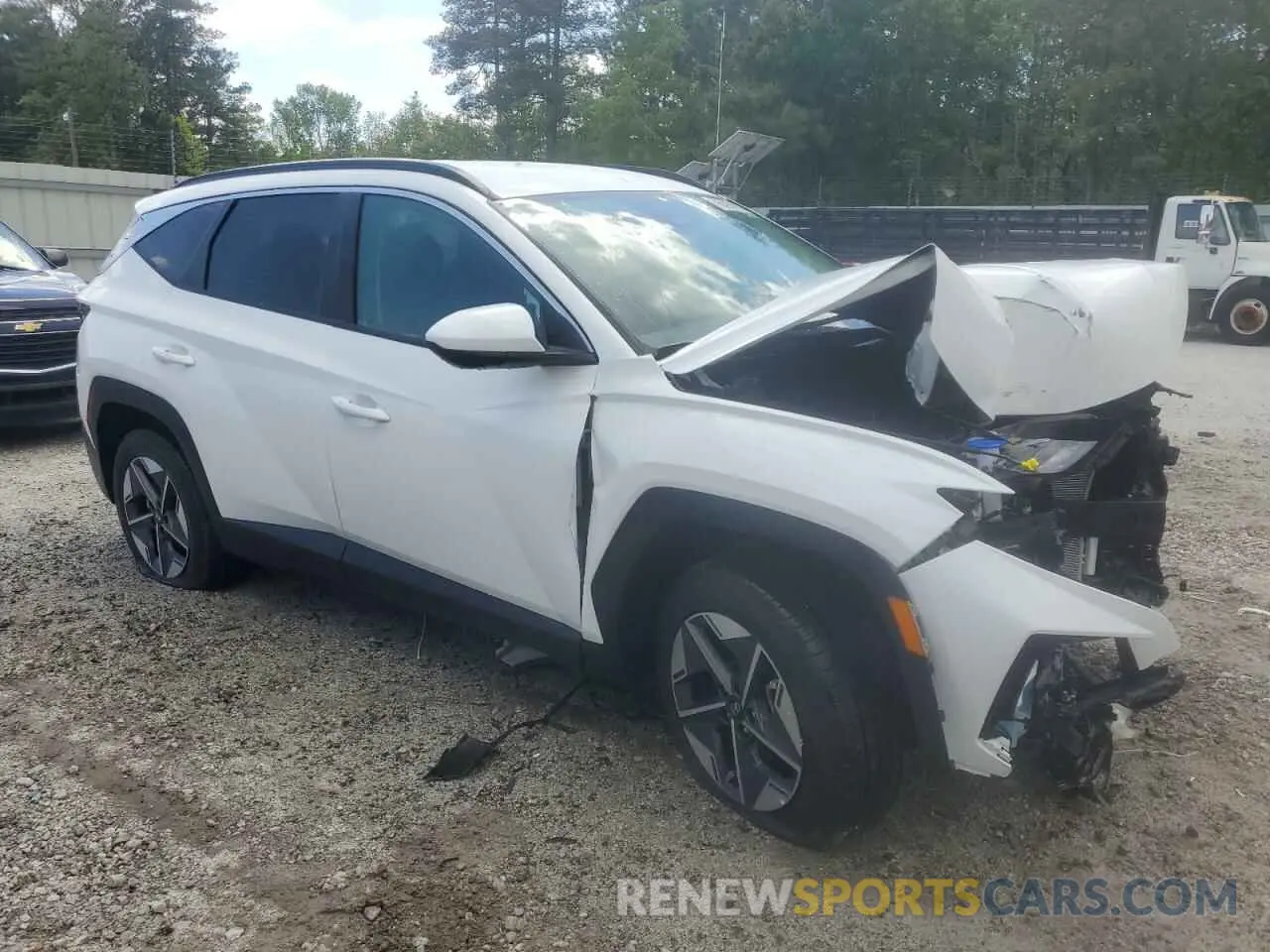 4 Photograph of a damaged car 5NMJBCDE8SH480751 HYUNDAI TUCSON 2025