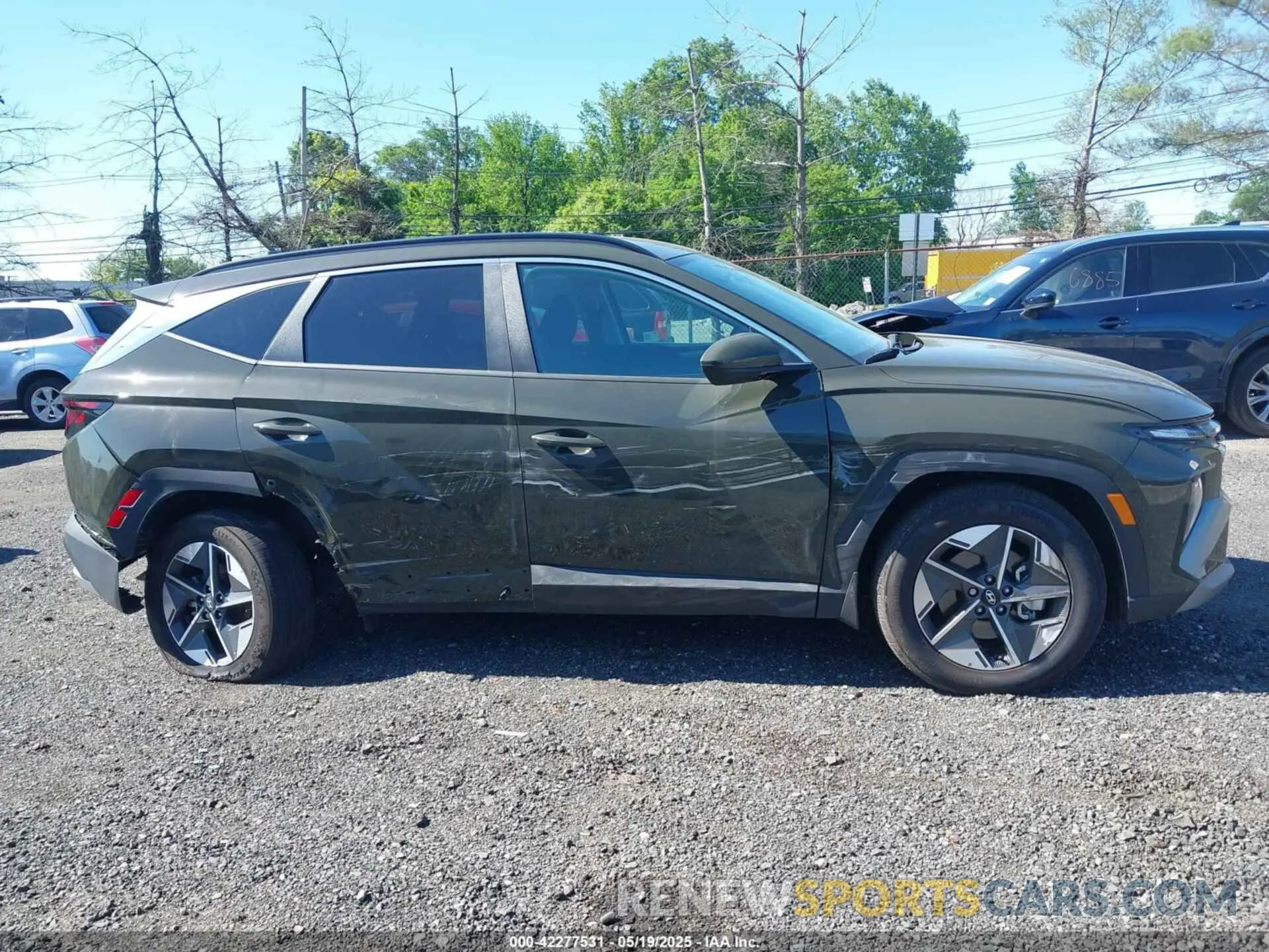 13 Photograph of a damaged car 5NMJBCDE8SH508130 HYUNDAI TUCSON 2025