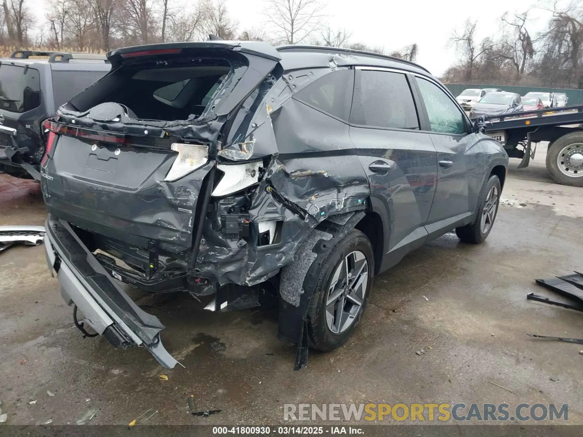 4 Photograph of a damaged car 5NMJBCDE8SH509021 HYUNDAI TUCSON 2025