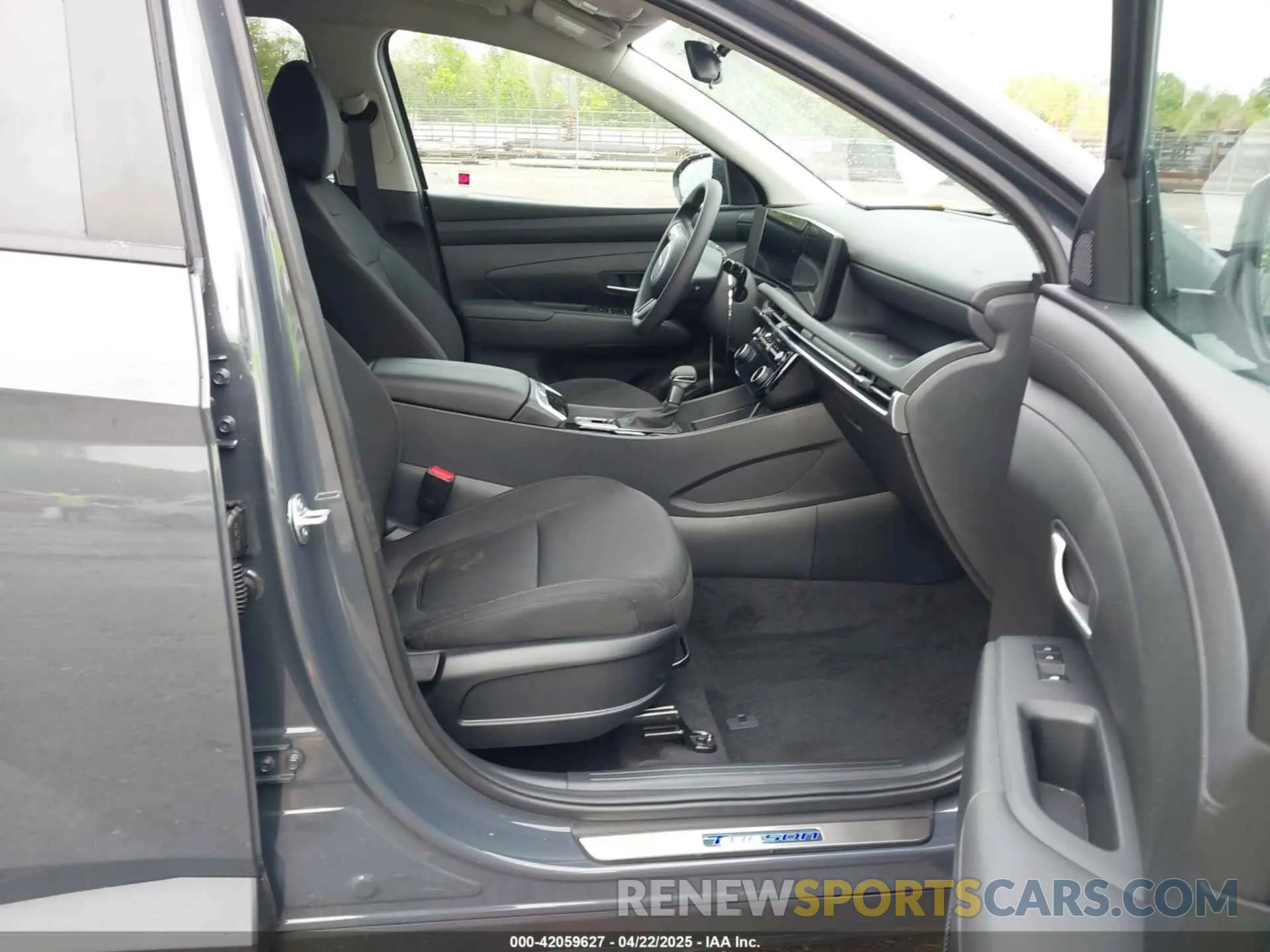 5 Photograph of a damaged car 5NMJBCDE8SH522948 HYUNDAI TUCSON 2025