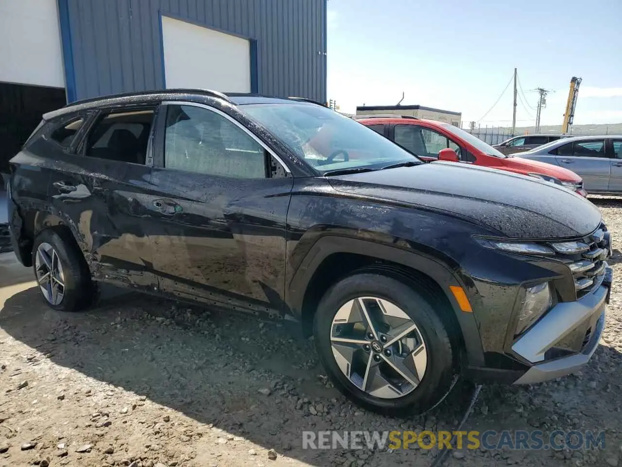 4 Photograph of a damaged car 5NMJBCDEXSH476765 HYUNDAI TUCSON 2025