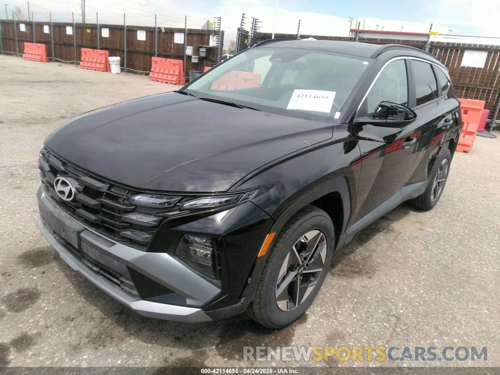 2 Photograph of a damaged car 5NMJBCDEXSH496398 HYUNDAI TUCSON 2025