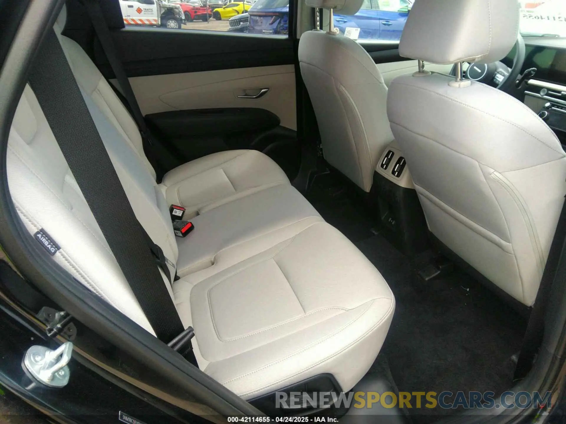 8 Photograph of a damaged car 5NMJBCDEXSH496398 HYUNDAI TUCSON 2025