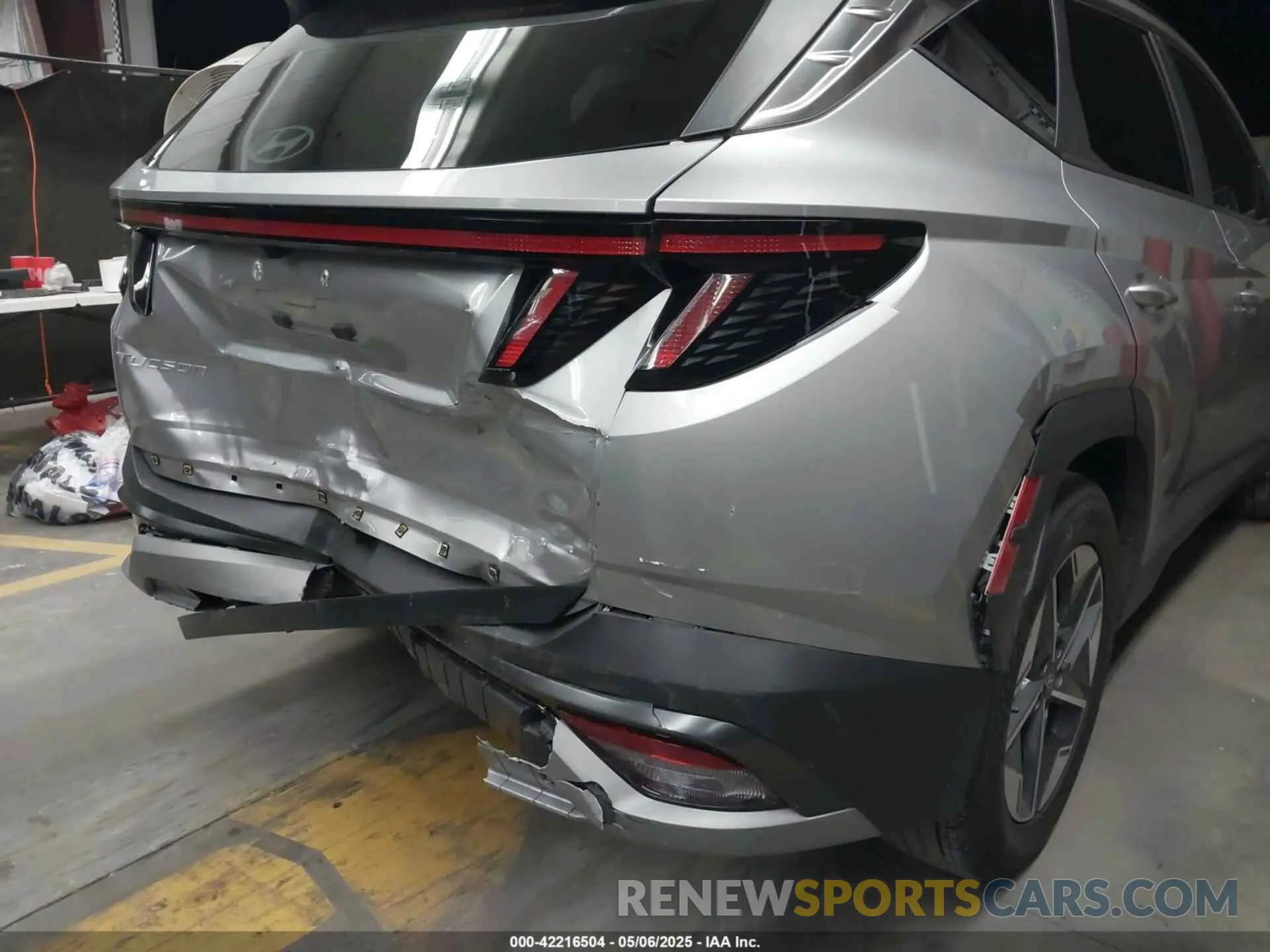 6 Photograph of a damaged car 5NMJC3DE2SH445796 HYUNDAI TUCSON 2025