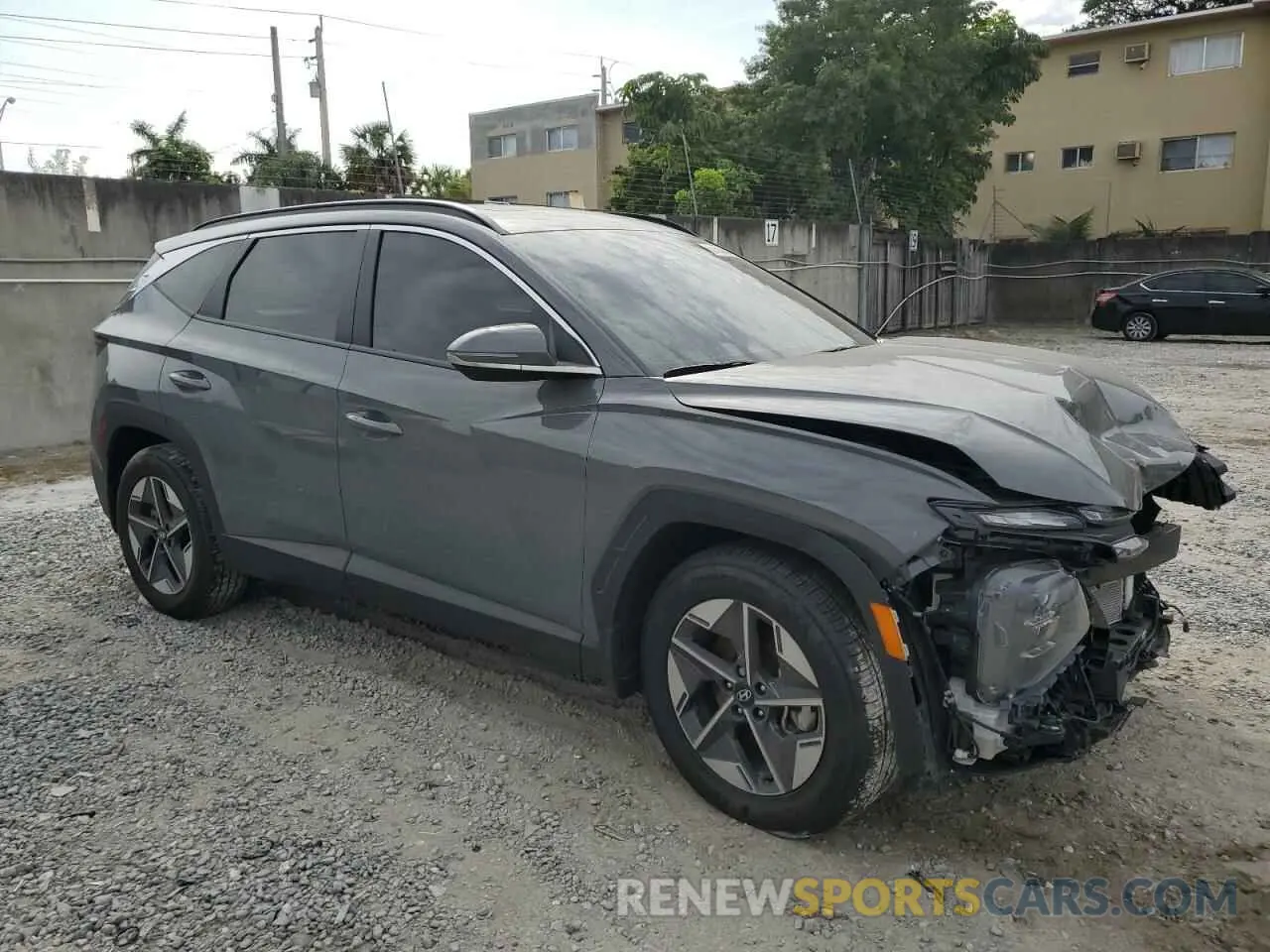 4 Photograph of a damaged car 5NMJC3DE2SH448925 HYUNDAI TUCSON 2025