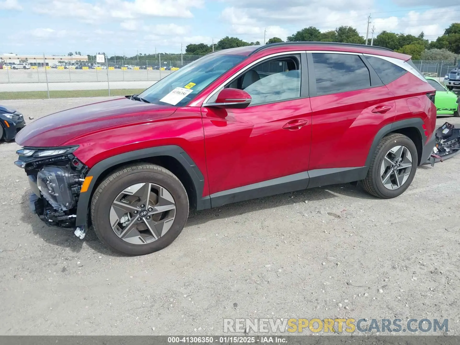 2 Photograph of a damaged car 5NMJC3DE2SH475137 HYUNDAI TUCSON 2025