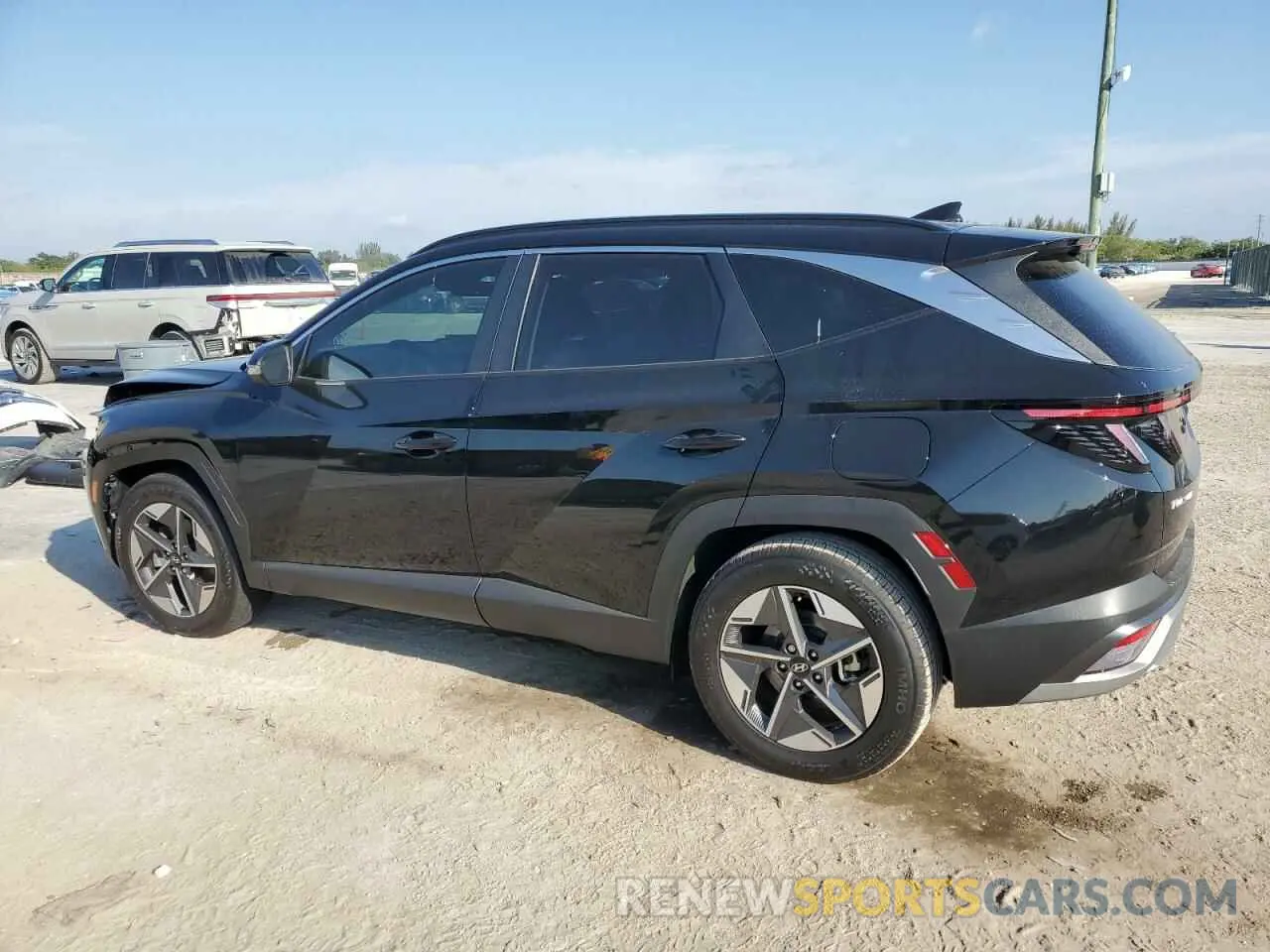 2 Photograph of a damaged car 5NMJC3DE3SH462655 HYUNDAI TUCSON 2025