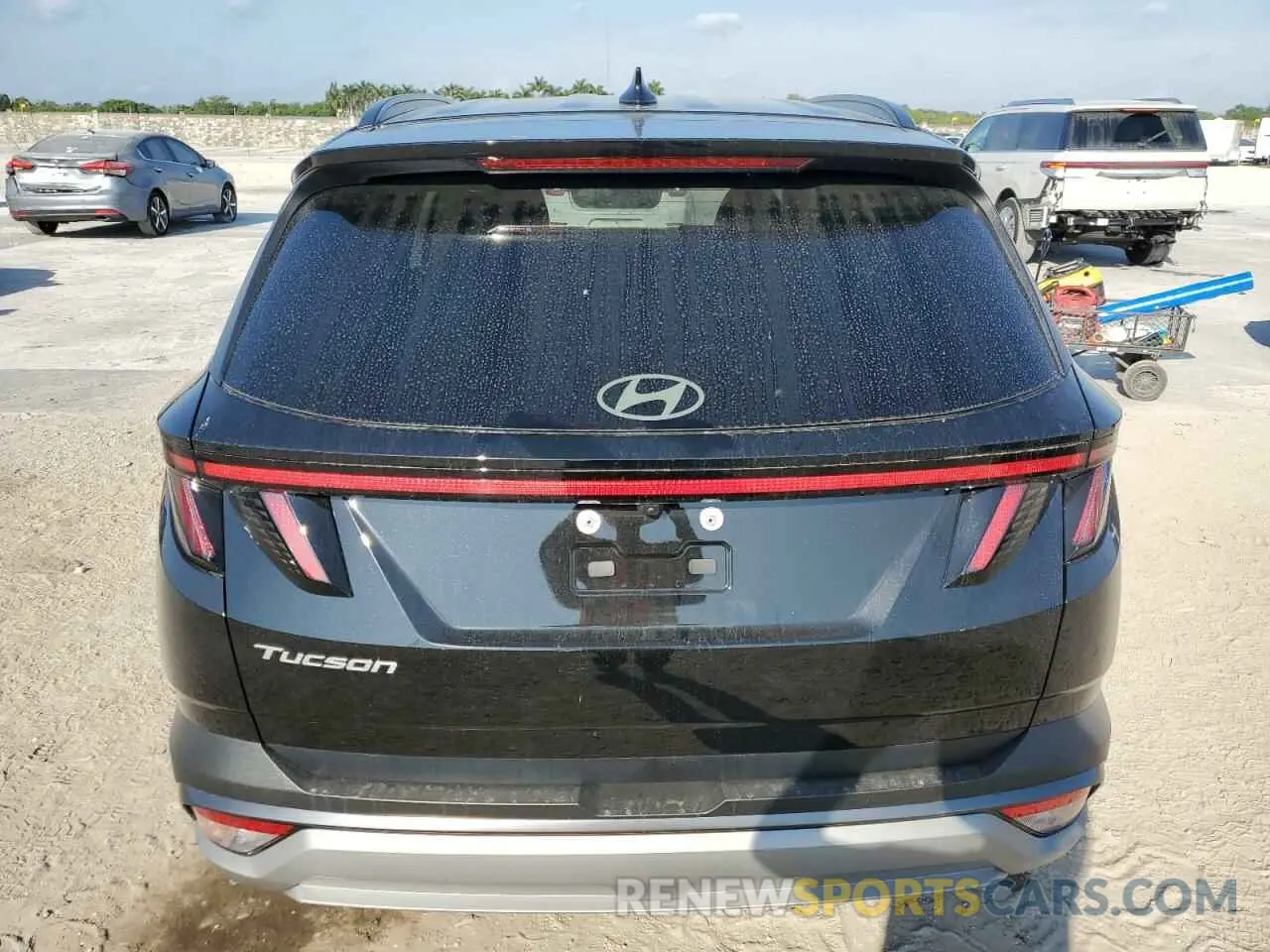 6 Photograph of a damaged car 5NMJC3DE3SH462655 HYUNDAI TUCSON 2025