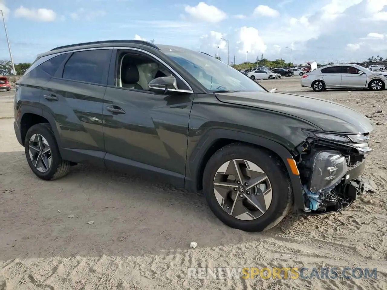 4 Photograph of a damaged car 5NMJC3DE5SH458218 HYUNDAI TUCSON 2025