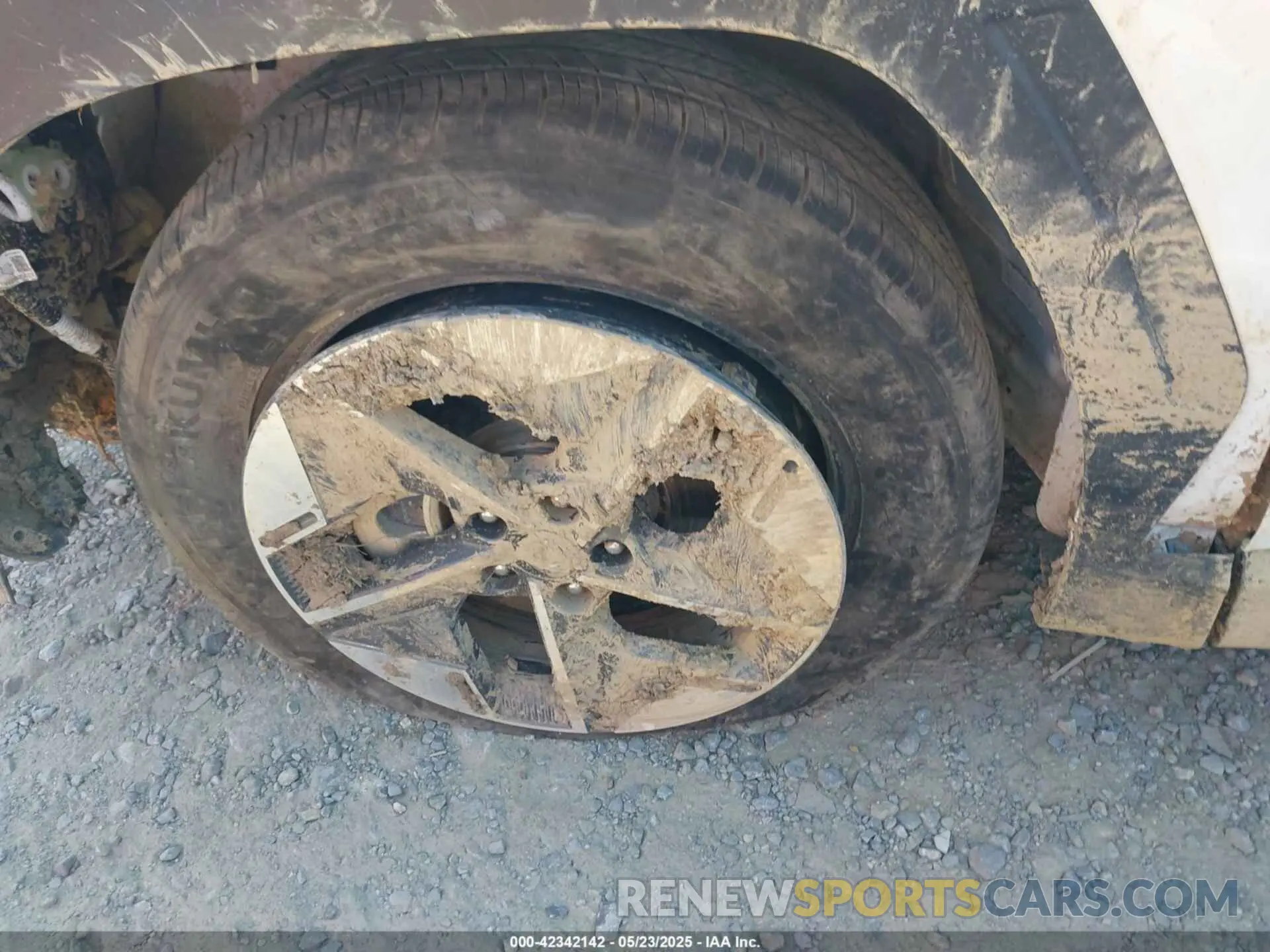 18 Photograph of a damaged car 5NMJC3DE7SH448824 HYUNDAI TUCSON 2025