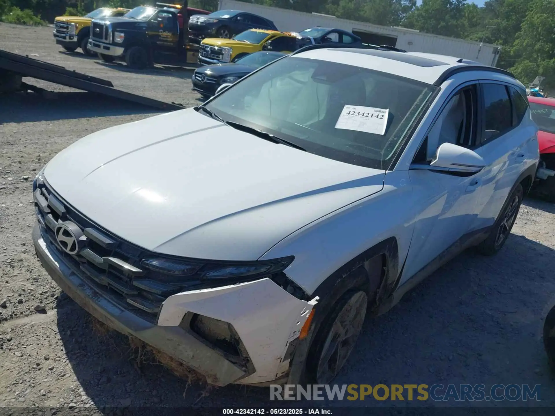 2 Photograph of a damaged car 5NMJC3DE7SH448824 HYUNDAI TUCSON 2025