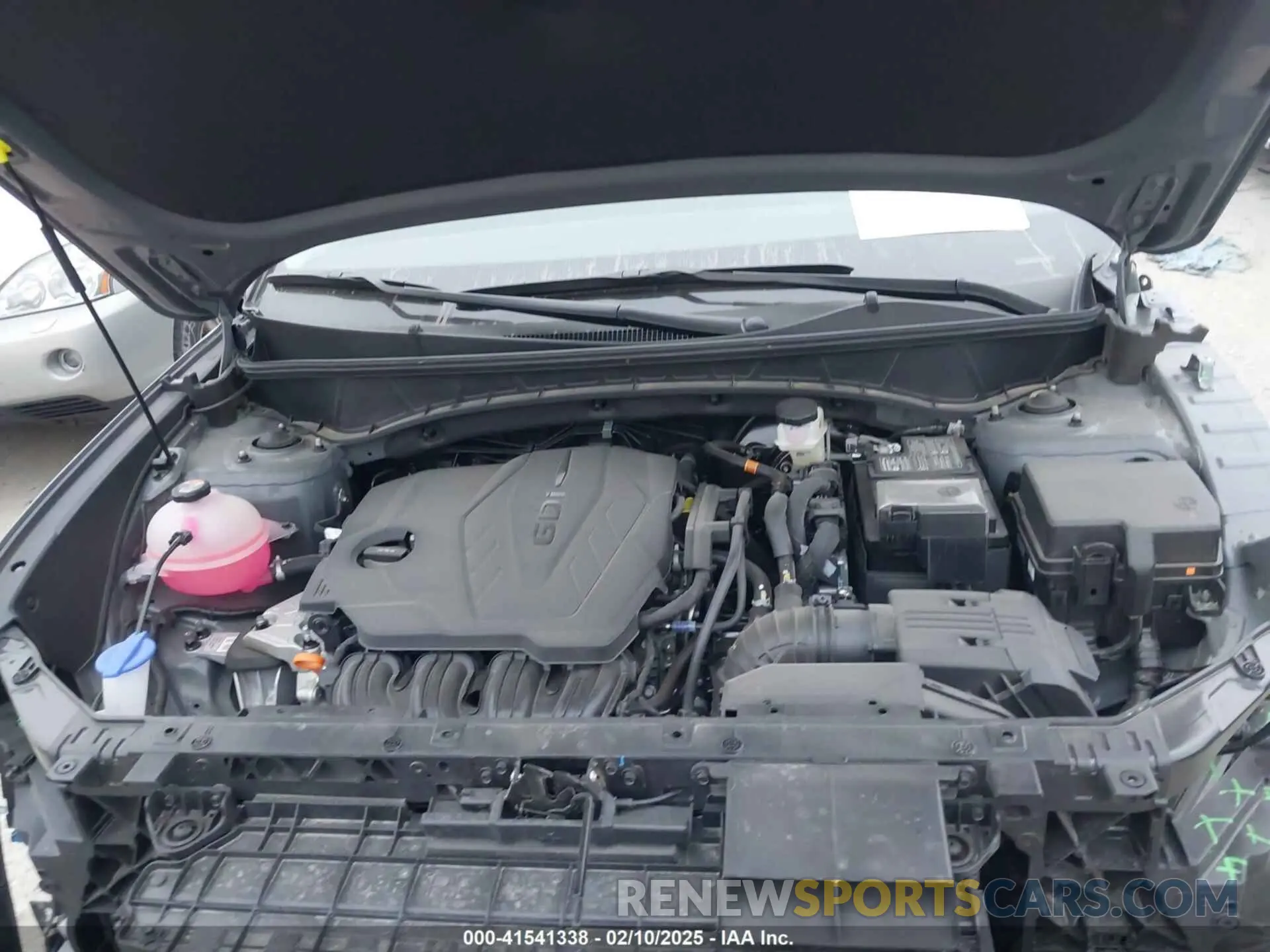 10 Photograph of a damaged car 5NMJC3DE8SH455202 HYUNDAI TUCSON 2025