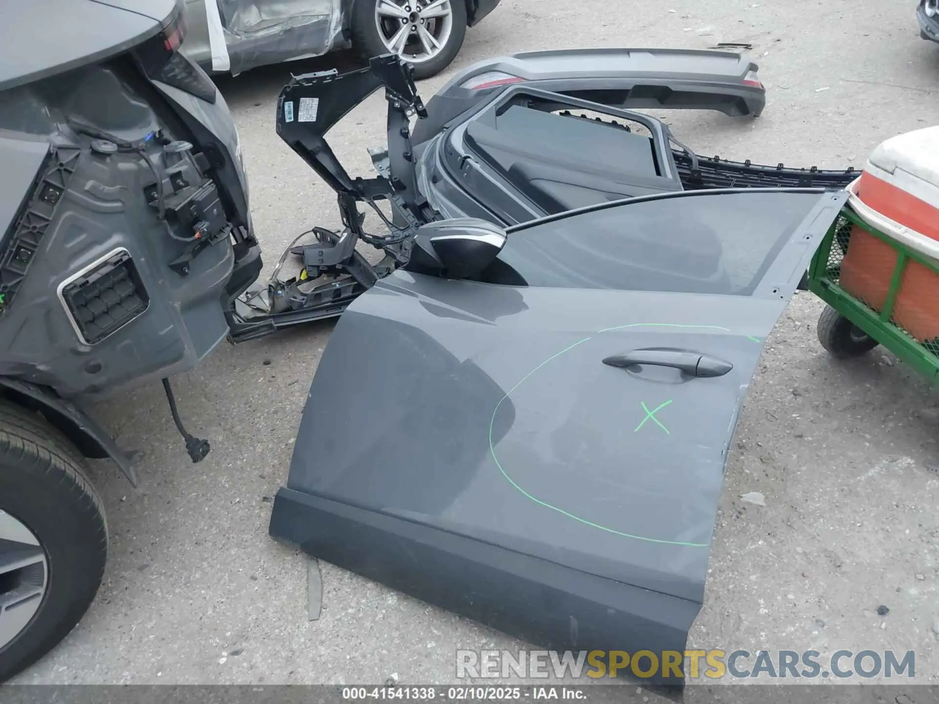 12 Photograph of a damaged car 5NMJC3DE8SH455202 HYUNDAI TUCSON 2025