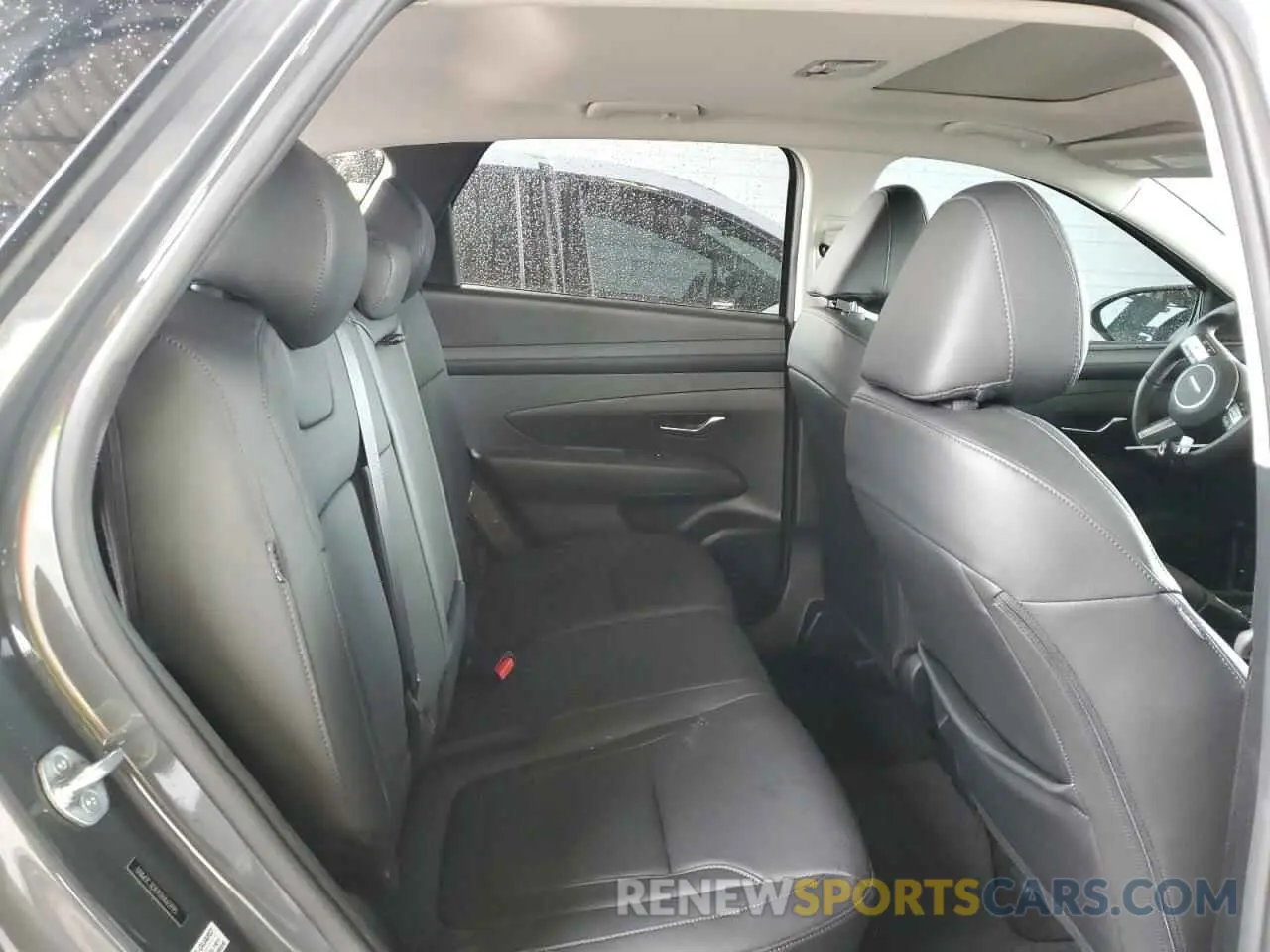 10 Photograph of a damaged car 5NMJC3DE9SH465995 HYUNDAI TUCSON 2025