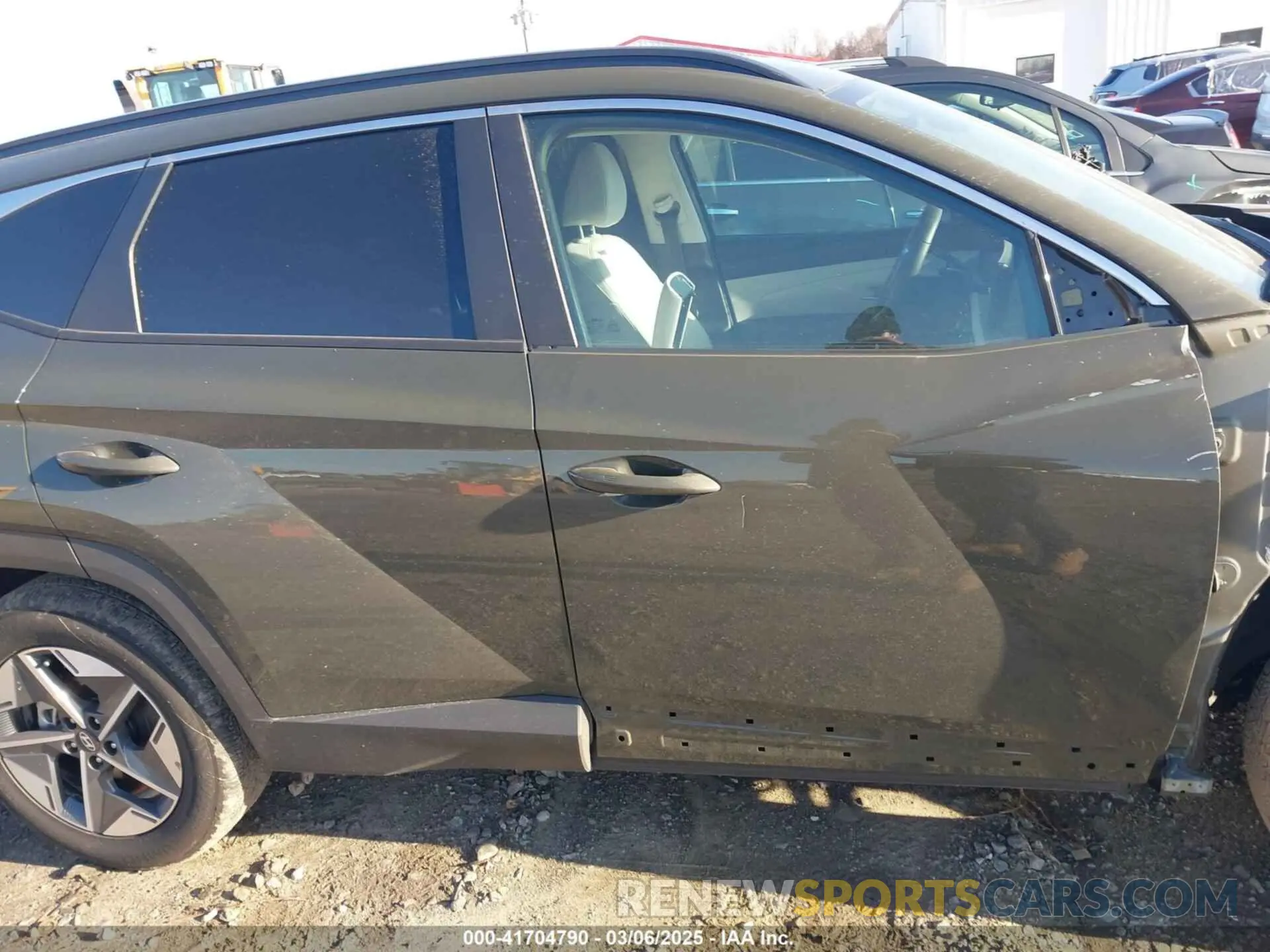 14 Photograph of a damaged car 5NMJC3DEXSH447148 HYUNDAI TUCSON 2025