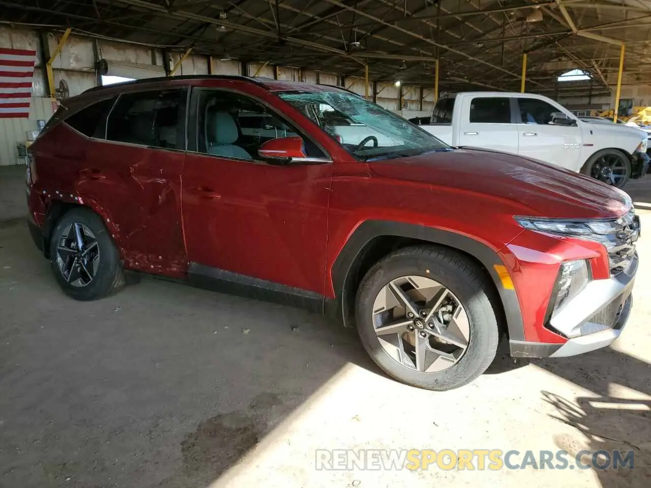 4 Photograph of a damaged car 5NMJC3DEXSH497337 HYUNDAI TUCSON 2025