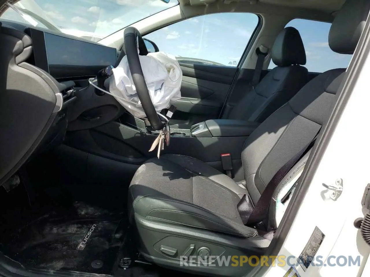 7 Photograph of a damaged car 5NMJCCDE4SH460705 HYUNDAI TUCSON 2025