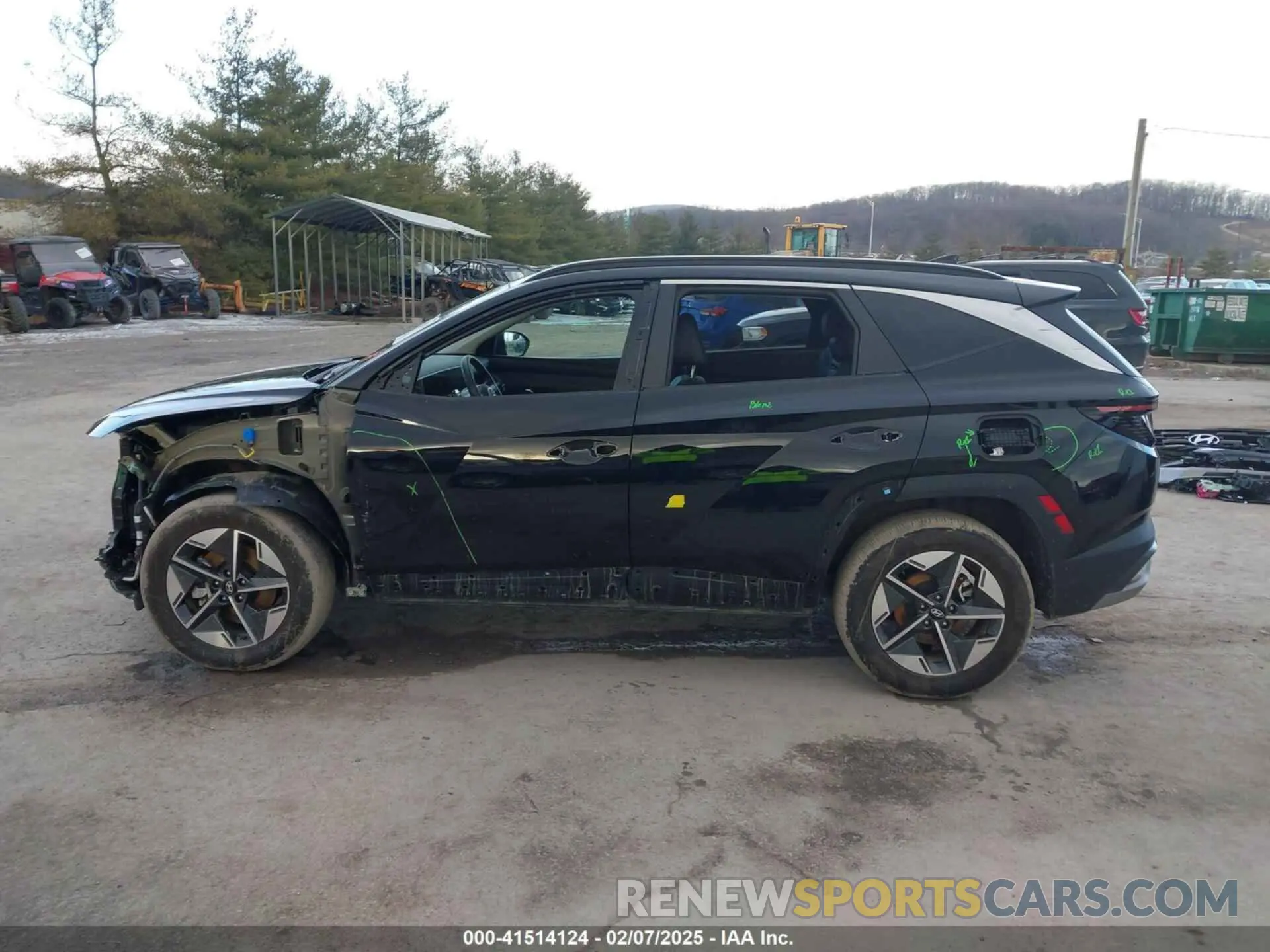 15 Photograph of a damaged car 5NMJCCDE8SH462442 HYUNDAI TUCSON 2025