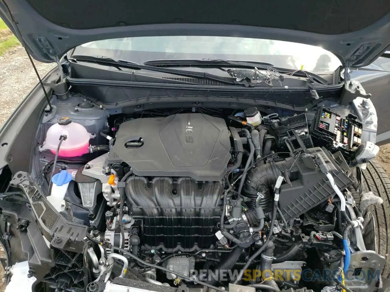 12 Photograph of a damaged car 5NMJCCDE9SH536791 HYUNDAI TUCSON 2025