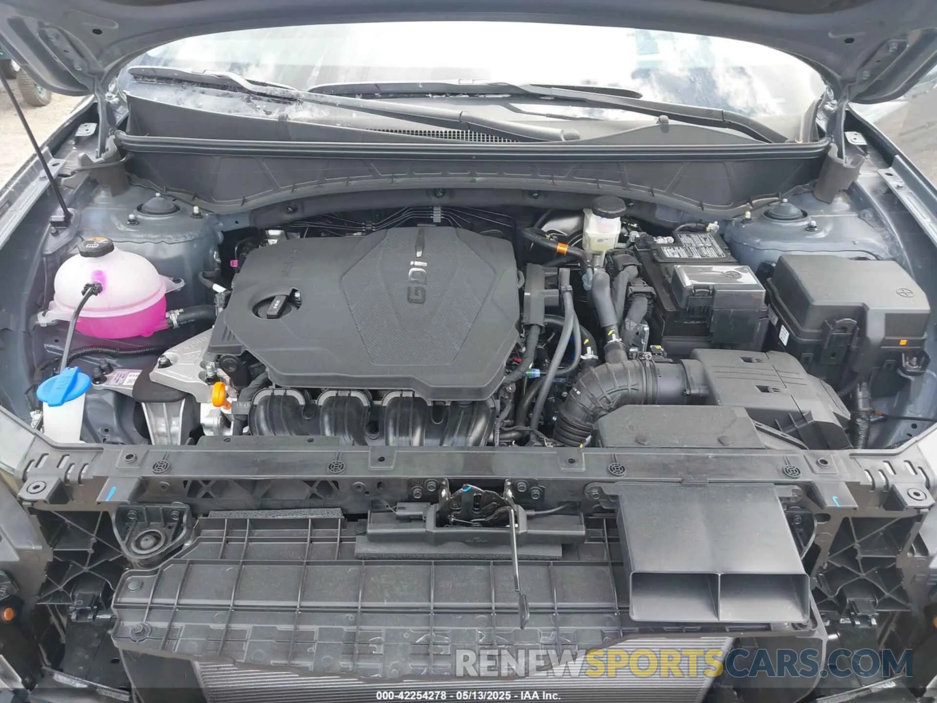 10 Photograph of a damaged car 5NMJE3DE2SH538179 HYUNDAI TUCSON 2025