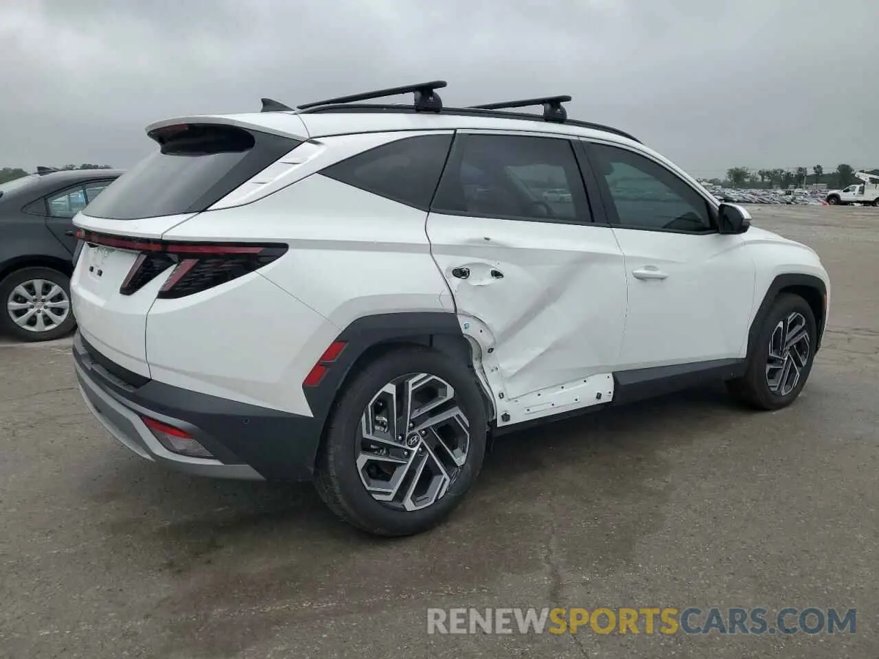 3 Photograph of a damaged car 5NMJE3DE7SH457937 HYUNDAI TUCSON 2025