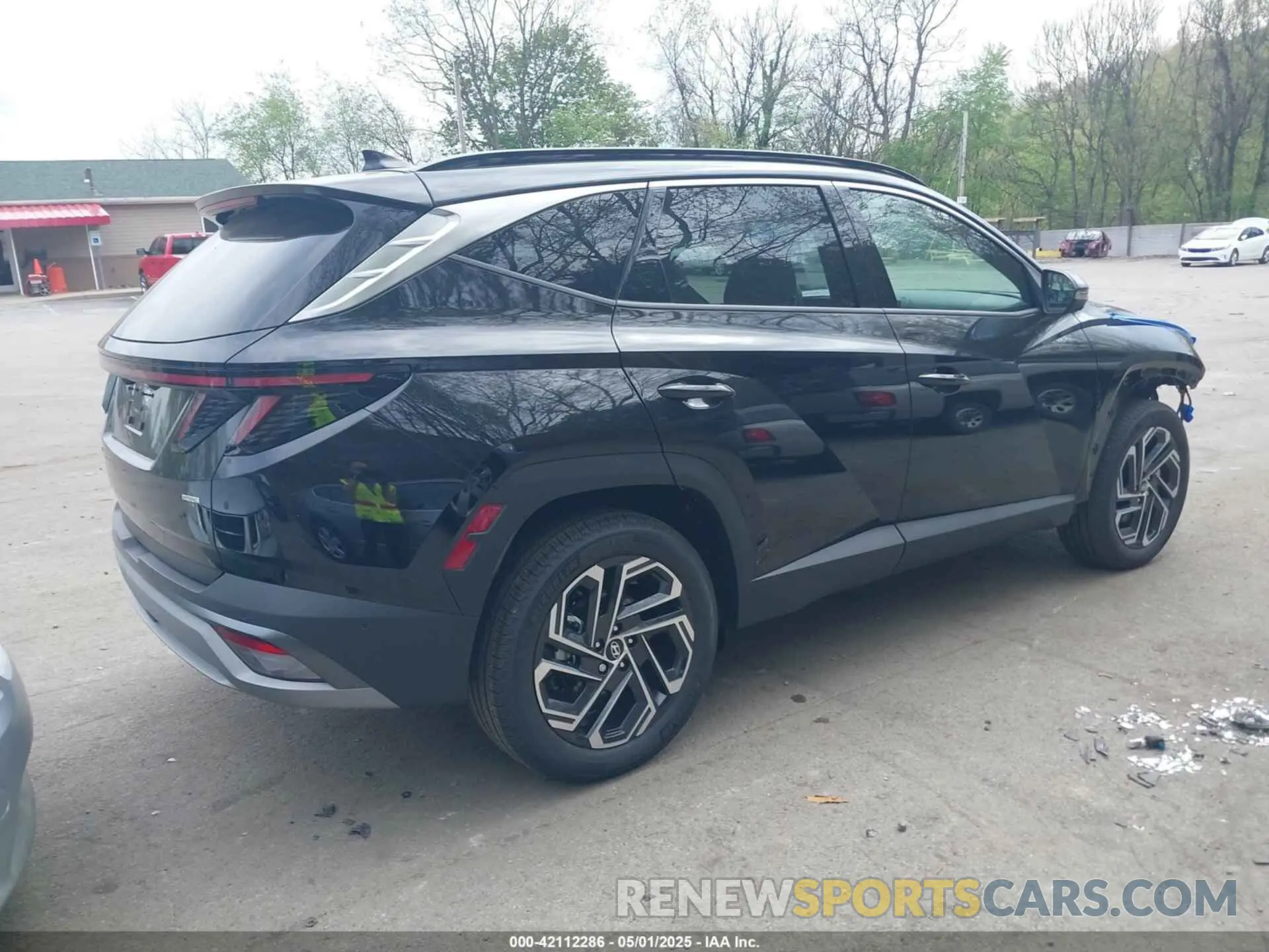 4 Photograph of a damaged car 5NMJECDE3SH449169 HYUNDAI TUCSON 2025
