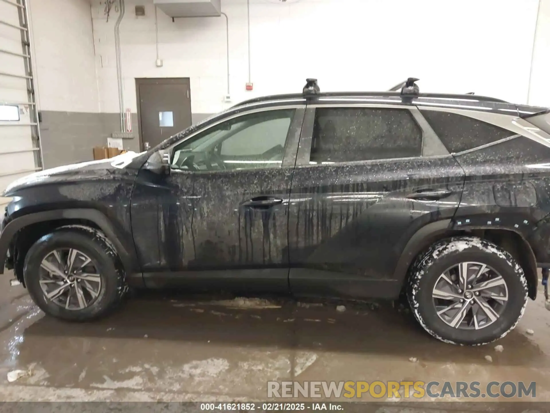 15 Photograph of a damaged car KM8JBCA11NU052241 HYUNDAI TUCSON HYBRID 2022