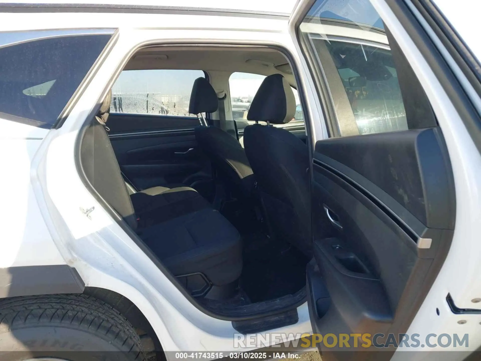 8 Photograph of a damaged car KM8JBCA13NU020844 HYUNDAI TUCSON HYBRID 2022