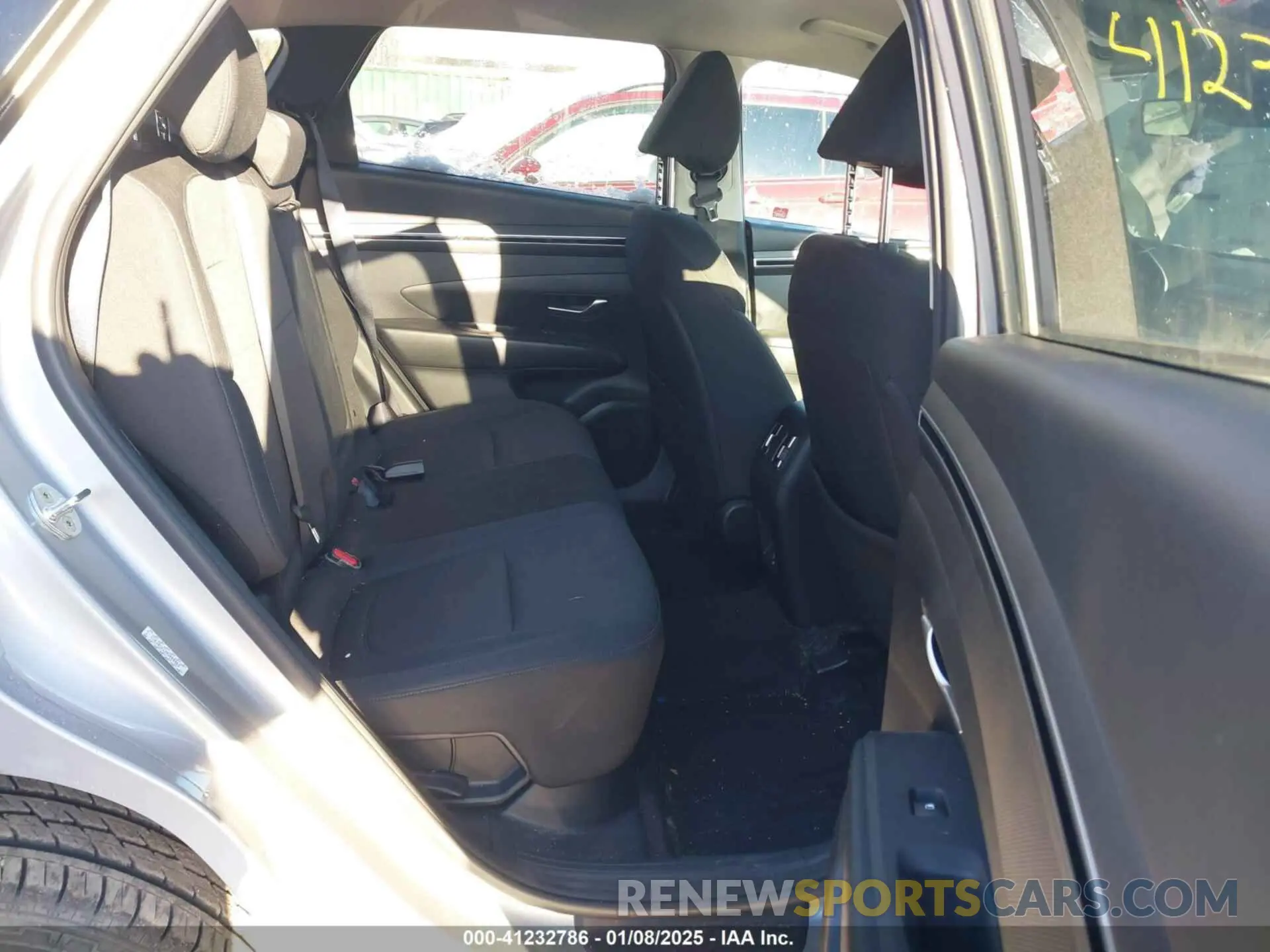8 Photograph of a damaged car KM8JBCA13NU080963 HYUNDAI TUCSON HYBRID 2022