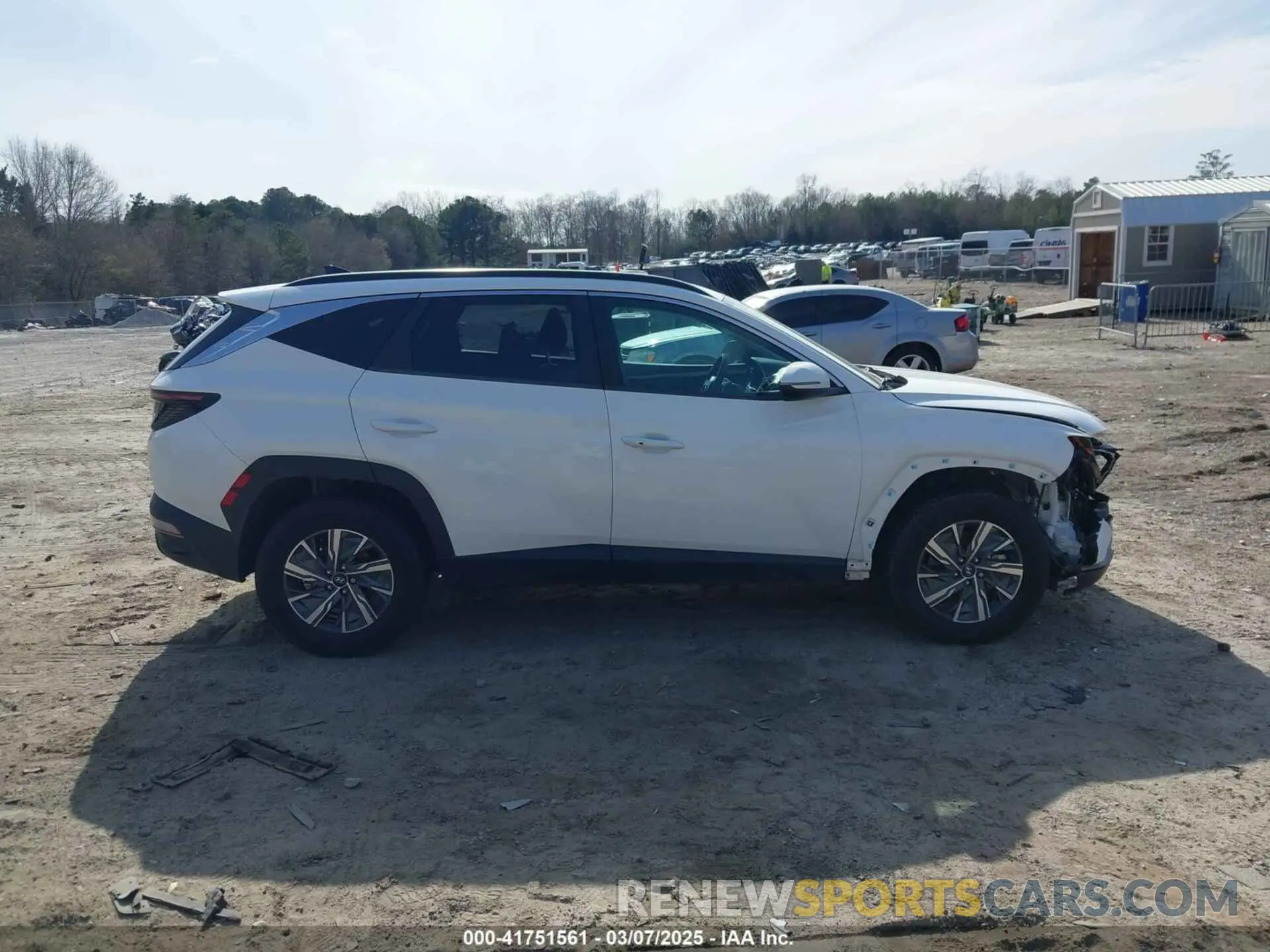 13 Photograph of a damaged car KM8JBCA15NU018979 HYUNDAI TUCSON HYBRID 2022