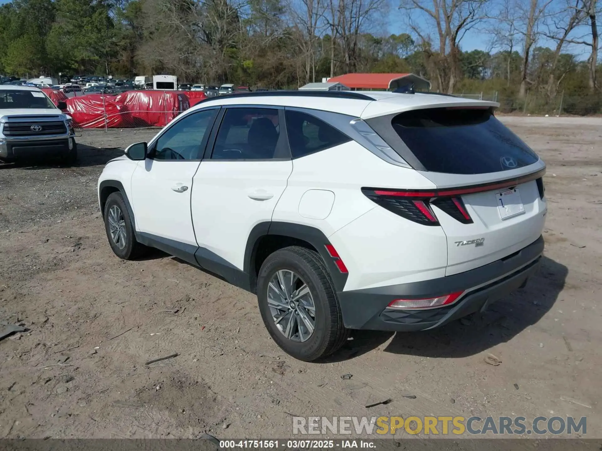 3 Photograph of a damaged car KM8JBCA15NU018979 HYUNDAI TUCSON HYBRID 2022