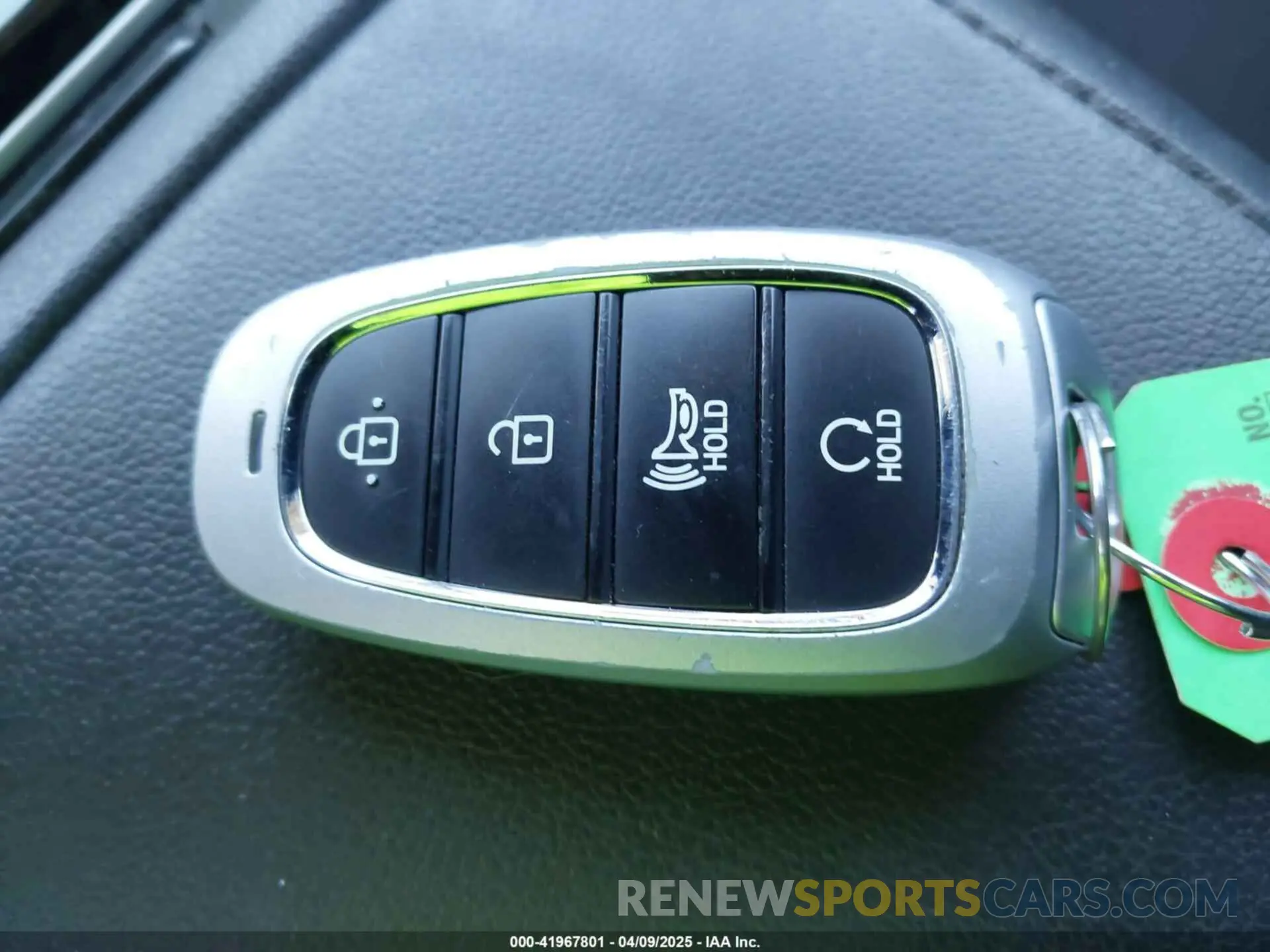 11 Photograph of a damaged car KM8JBCA15NU076428 HYUNDAI TUCSON HYBRID 2022