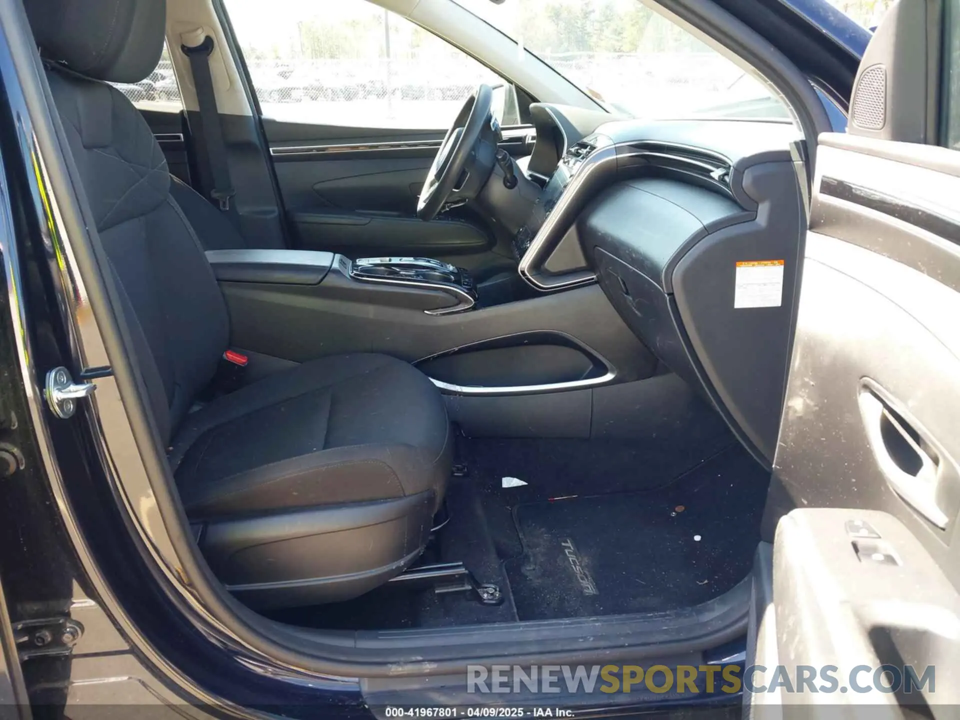 5 Photograph of a damaged car KM8JBCA15NU076428 HYUNDAI TUCSON HYBRID 2022