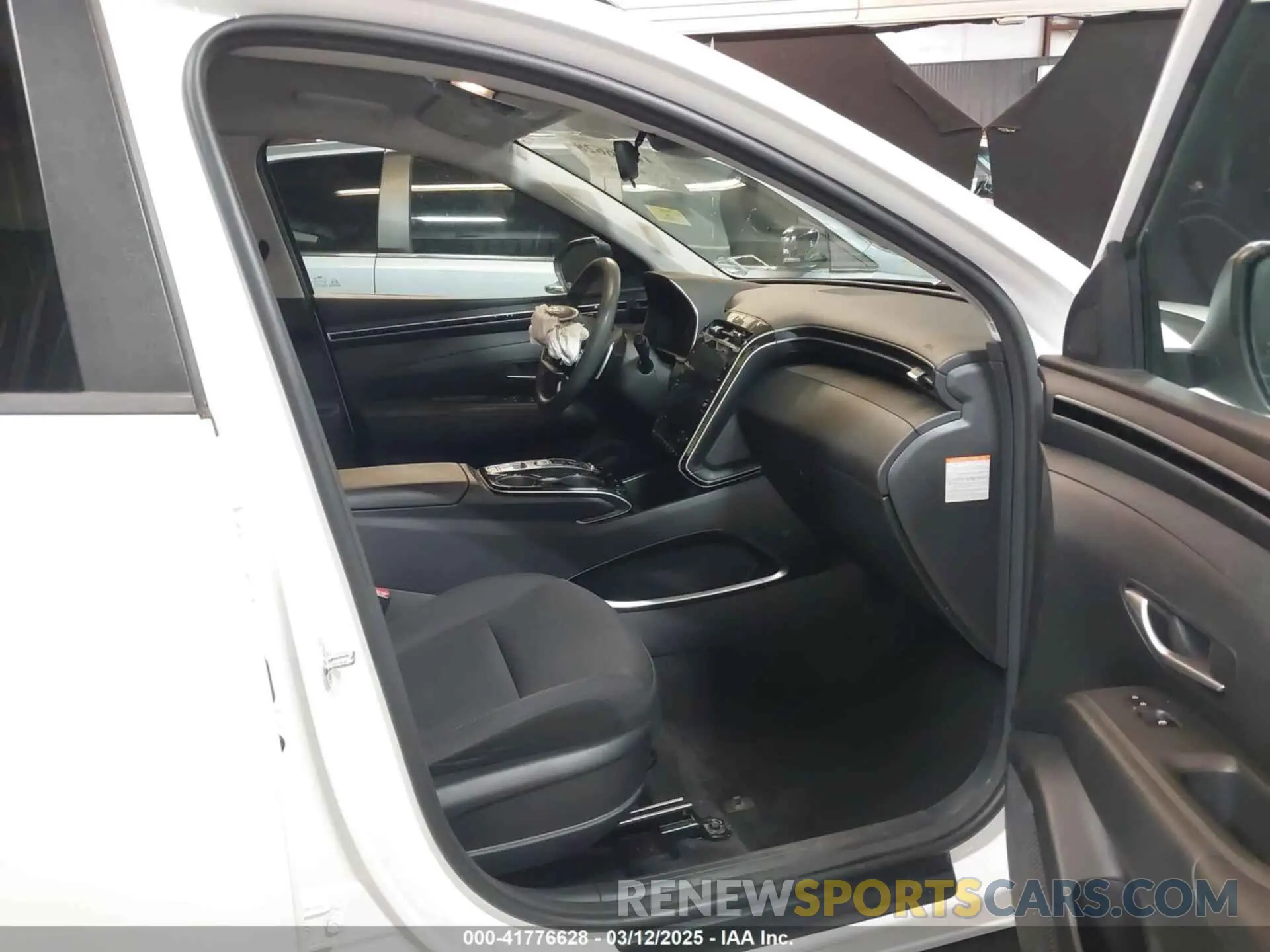 5 Photograph of a damaged car KM8JBCA16NU030896 HYUNDAI TUCSON HYBRID 2022
