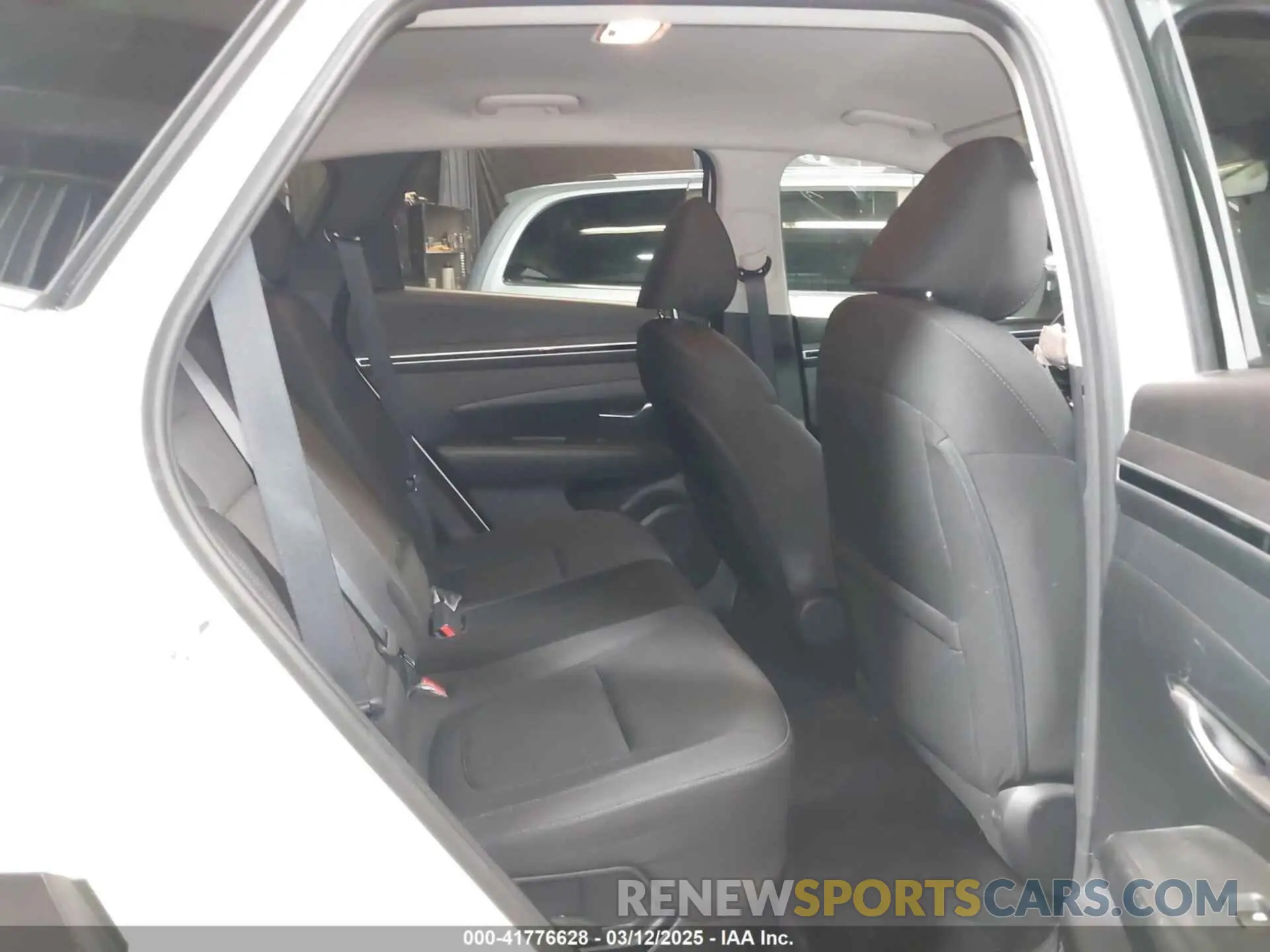 8 Photograph of a damaged car KM8JBCA16NU030896 HYUNDAI TUCSON HYBRID 2022